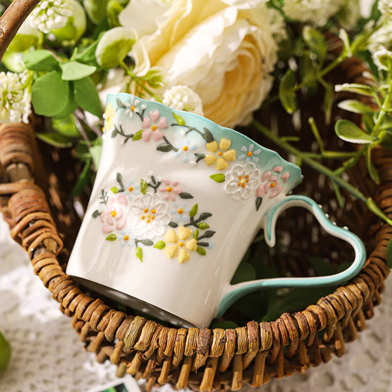 3D-Embossed-Flower-Ceramic-Coffee-Tea-Mug-with-Heart-Shaped-Handle04.webp