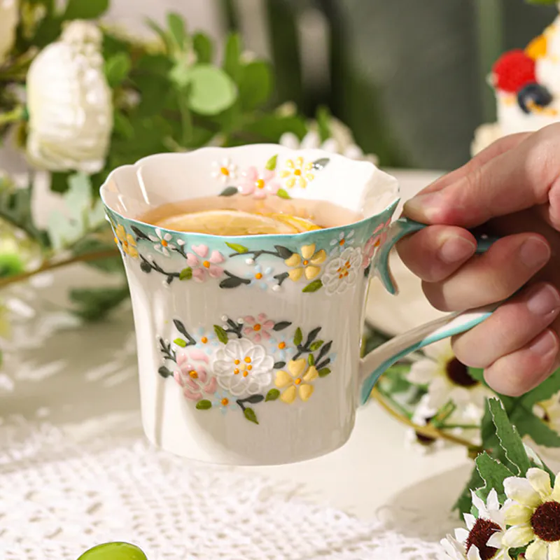 3D-Embossed-Flower-Ceramic-Coffee-Tea-Mug-with-Heart-Shaped-Handle05.webp