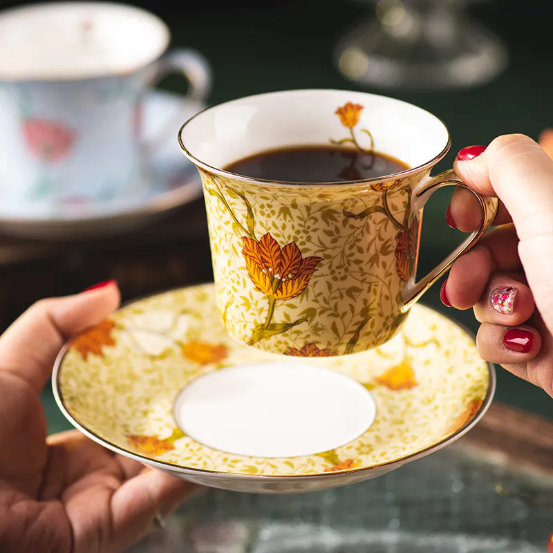 Chic-Tulip-Floral-Ceramic-Afternoon-Tea-Milk-Coffee-Cup-Saucer-Set-Gift03.webp
