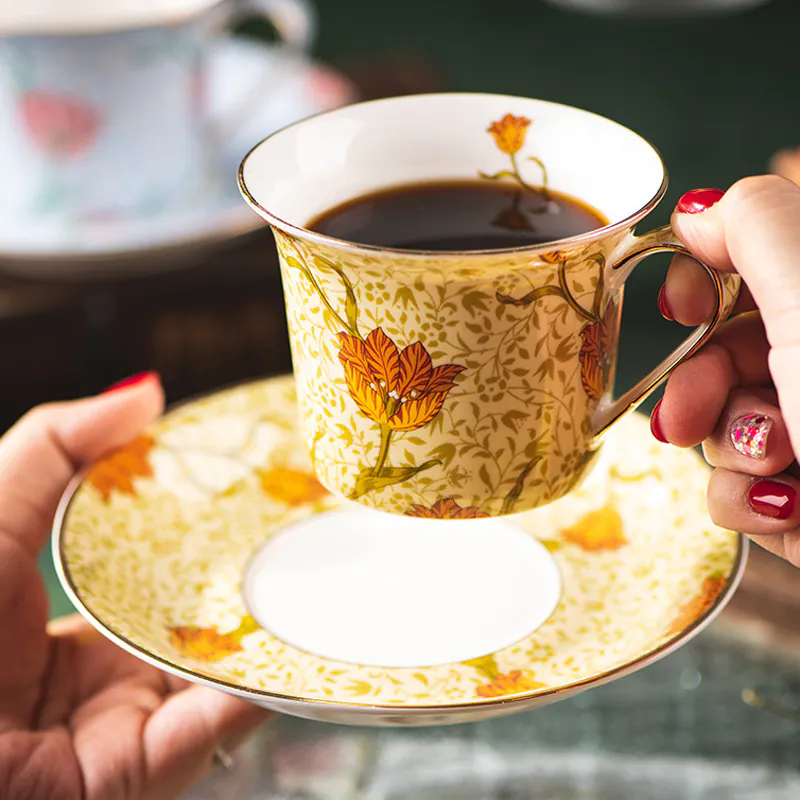 Chic-Tulip-Floral-Ceramic-Afternoon-Tea-Milk-Coffee-Cup-Saucer-Set-Gift08.webp