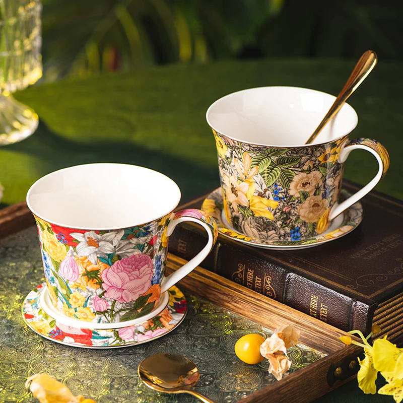 Exquisite-Floral-Ceramic-Breakfast-Cup-Milk-Coffee-Tea-Mug-with-Lid07.webp