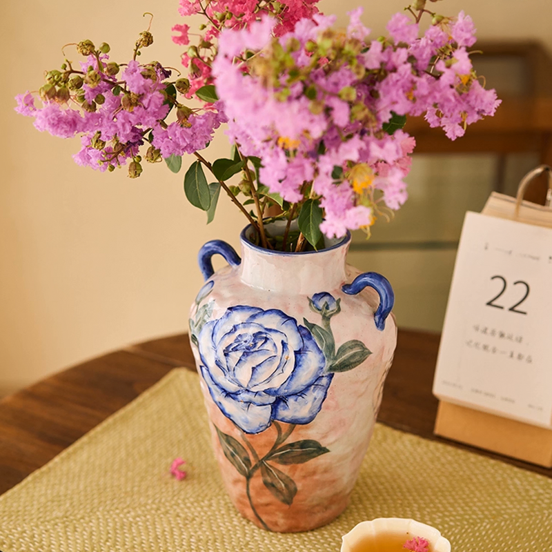 Handmade-Jingdezhen-Blue-and-White-Rose-Ceramic-Vase-for-Flowers03.webp