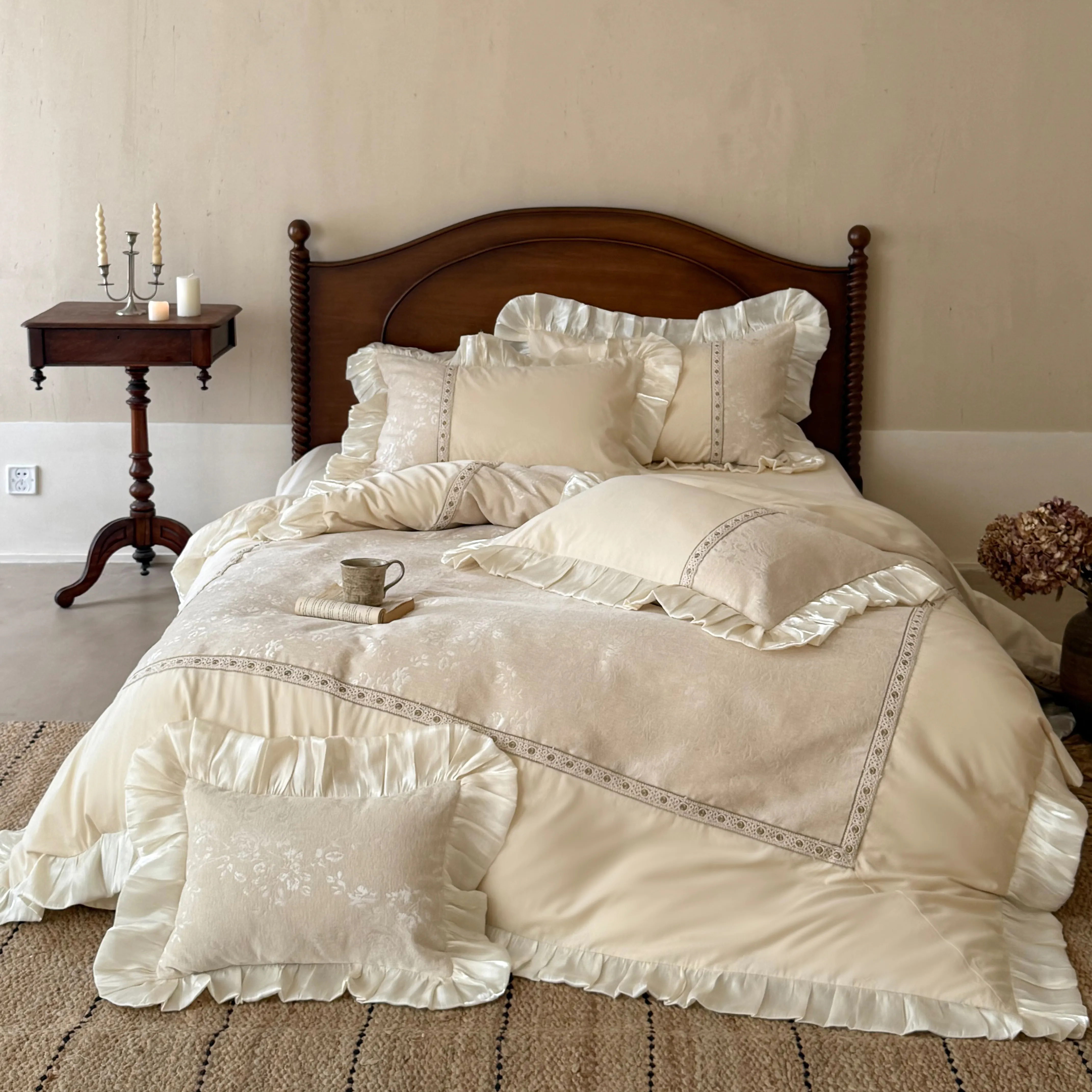 Luxury Cream Floral Jacquard Chenille Soft Brushed Cotton Quilt Cover Set01
