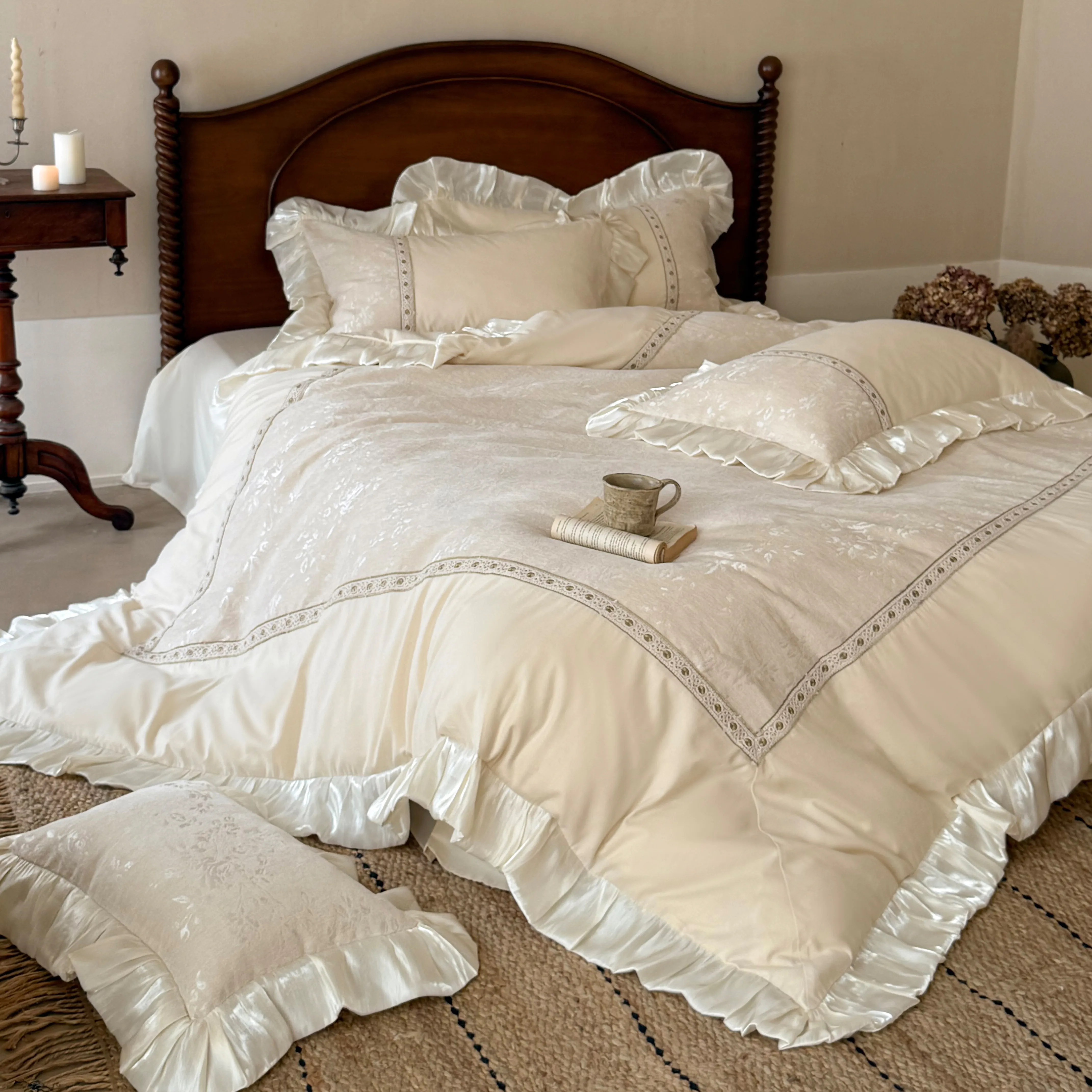 Luxury Cream Floral Jacquard Chenille Soft Brushed Cotton Quilt Cover Set02