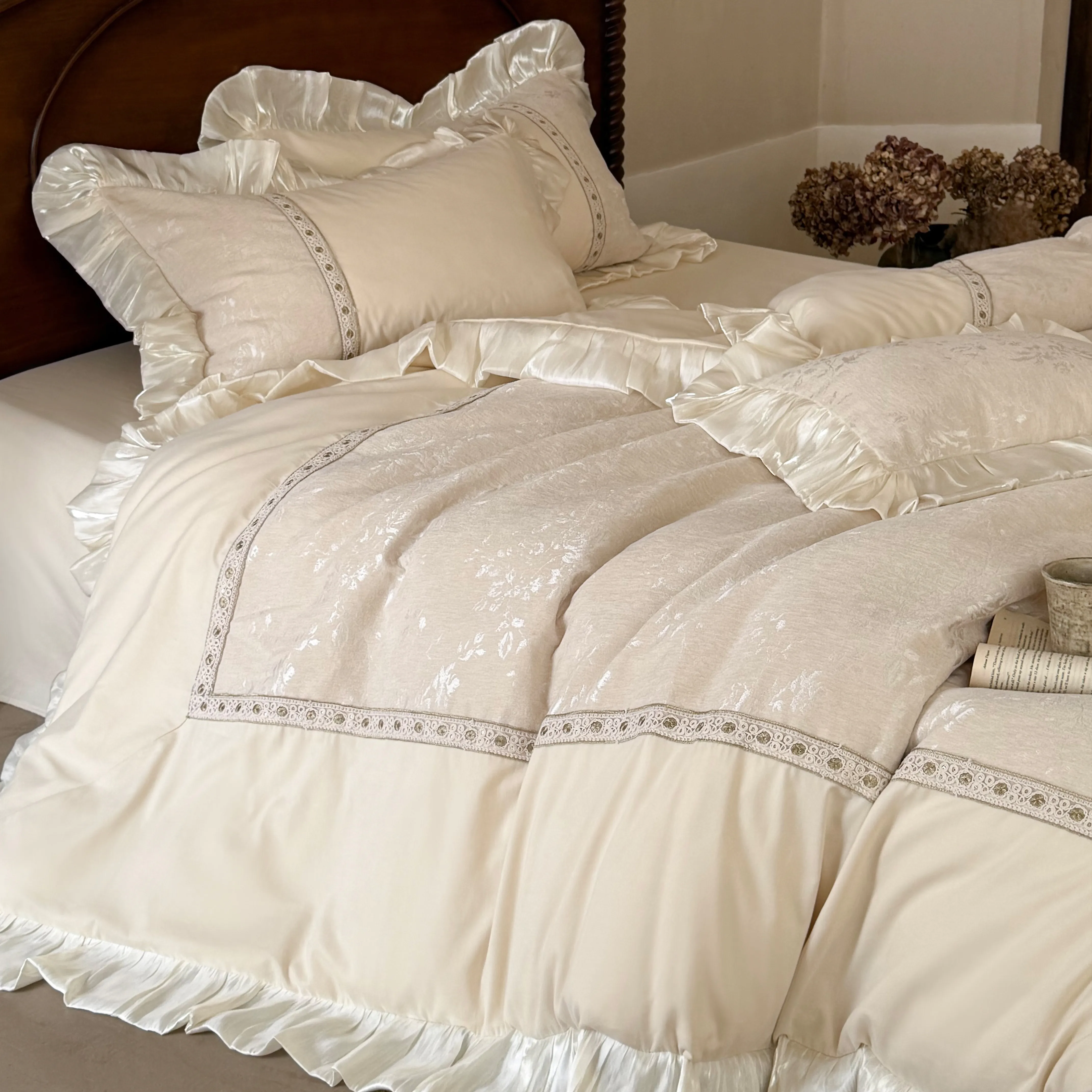 Luxury Cream Floral Jacquard Chenille Soft Brushed Cotton Quilt Cover Set06 Luxury Cream Floral Jacquard Chenille Soft Brushed Cotton Quilt Cover Set06