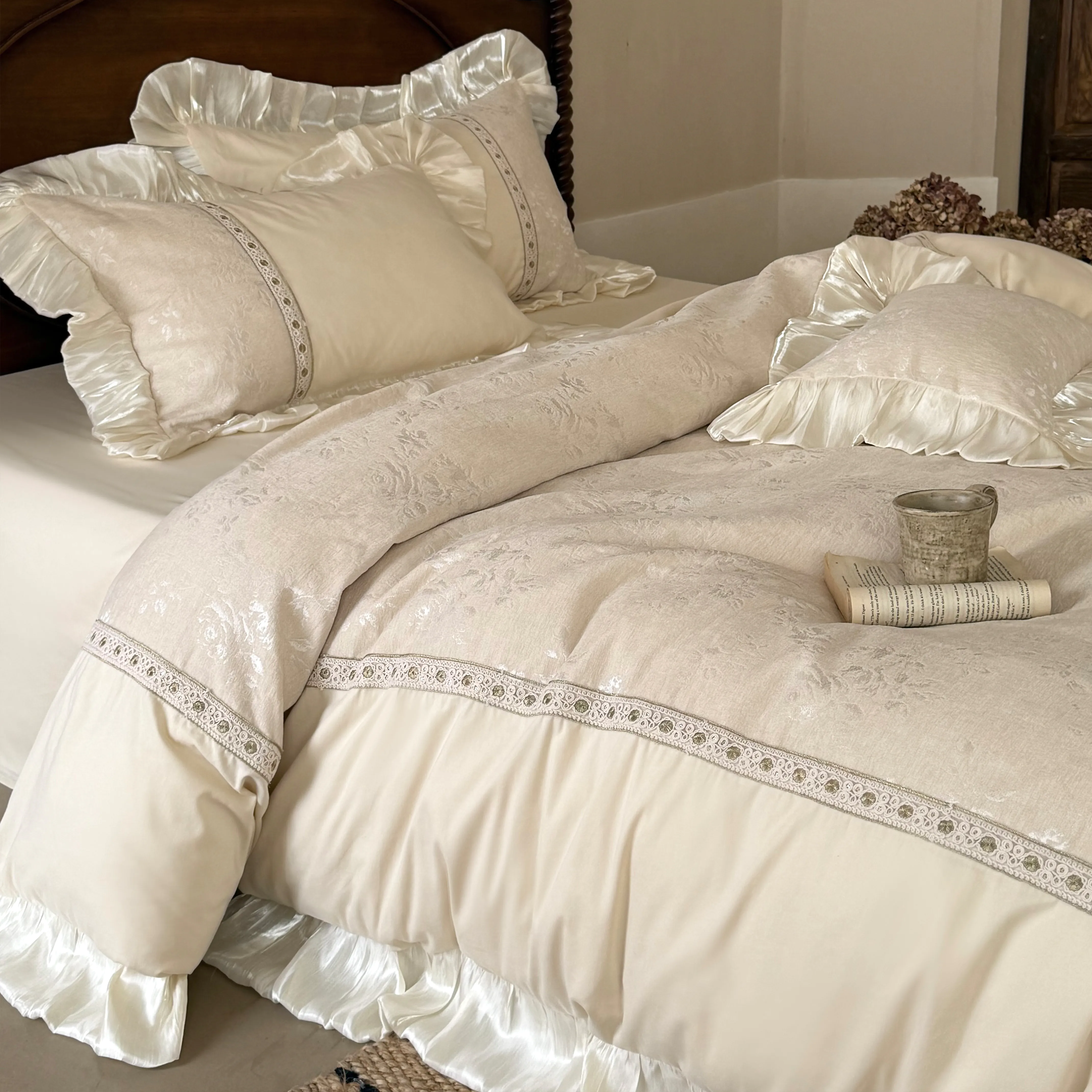 Luxury Cream Floral Jacquard Chenille Soft Brushed Cotton Quilt Cover Set09 Luxury Cream Floral Jacquard Chenille Soft Brushed Cotton Quilt Cover Set09