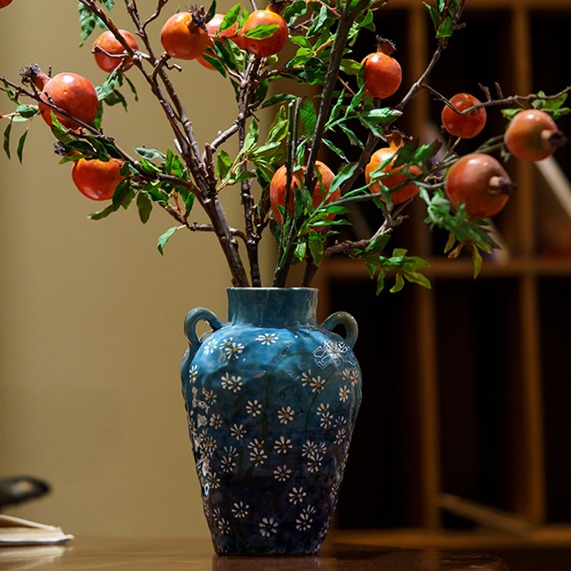 Retro-Art-Handmade-Underglaze-Daisy-Small-Ceramic-Vase-Hydroponics-Pot03.webp