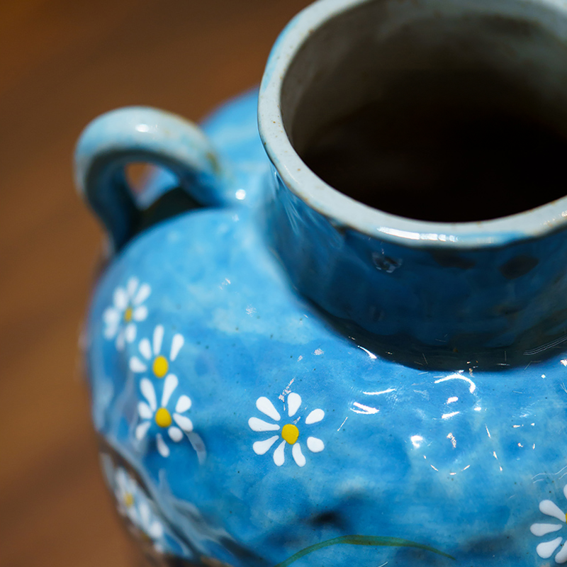 Retro-Art-Handmade-Underglaze-Daisy-Small-Ceramic-Vase-Hydroponics-Pot13.webp