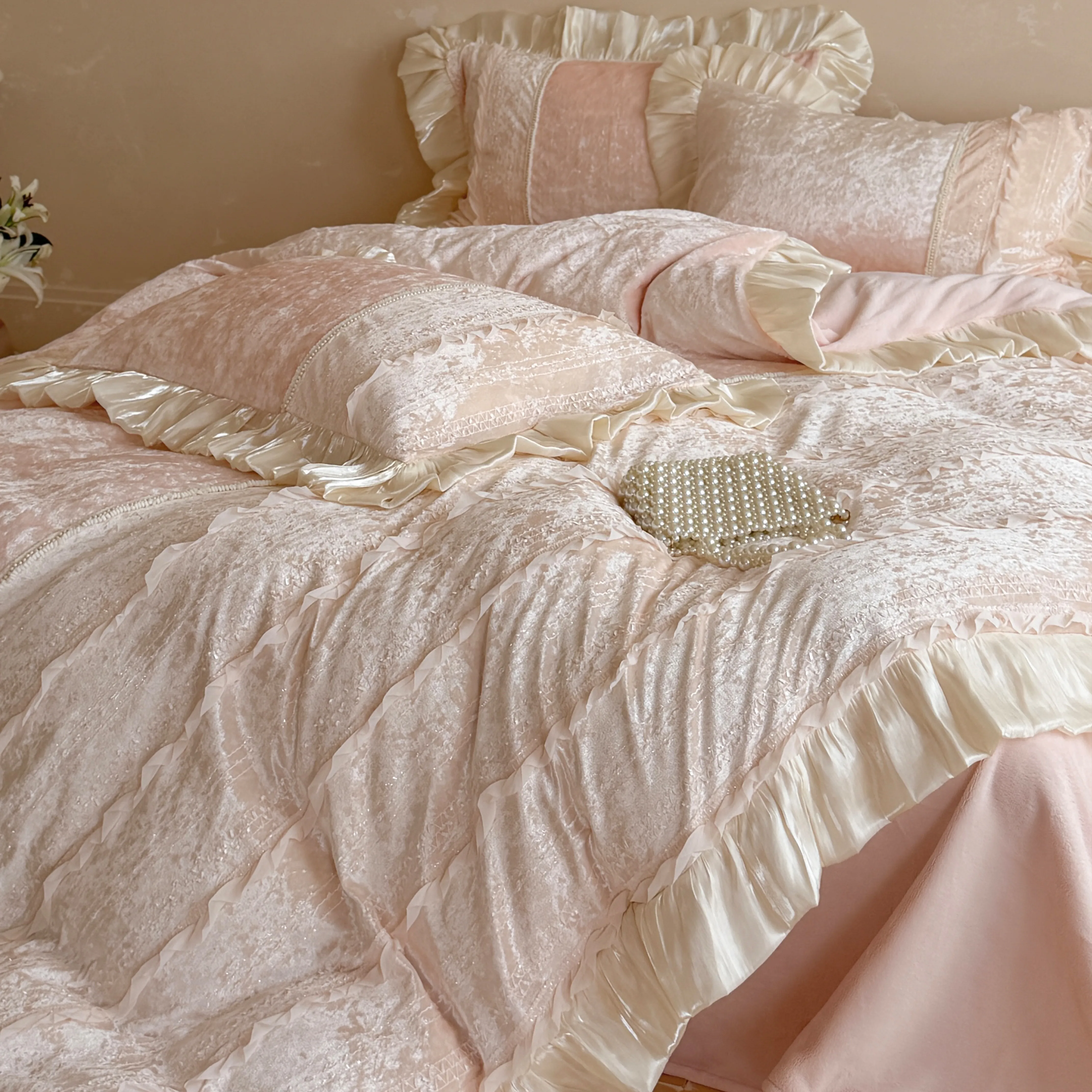 Romantic 380g Cloudy Matte Milk Velvet Ruffle Trim Patchwork Bedding Set12 Romantic 380g Cloudy Matte Milk Velvet Ruffle Trim Patchwork Bedding Set12