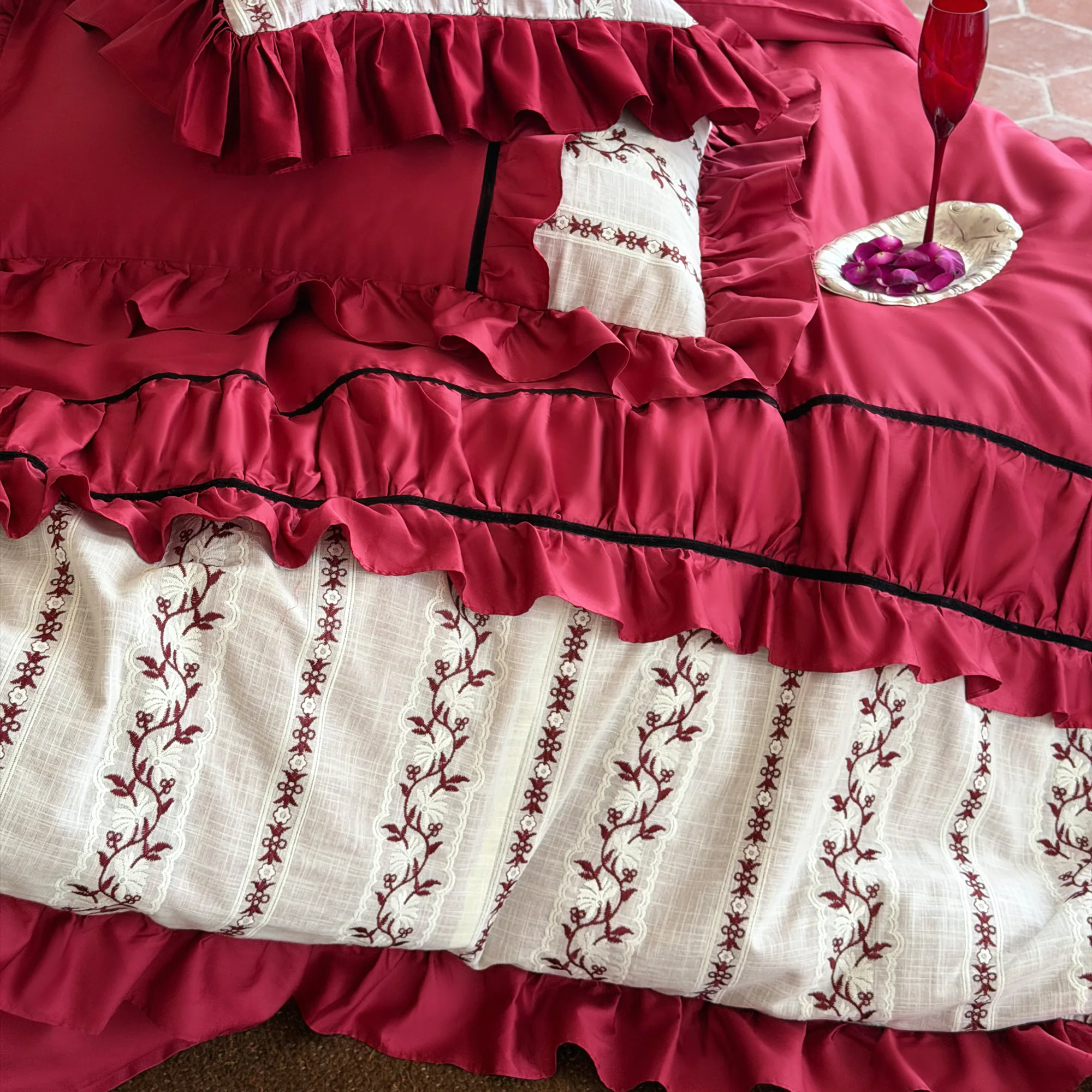 Romantic Crimson Vine Embroidered Long-Staple Cotton Ruffle Duvet Cover Set07 Romantic Crimson Vine Embroidered Long Staple Cotton Ruffle Duvet Cover Set07