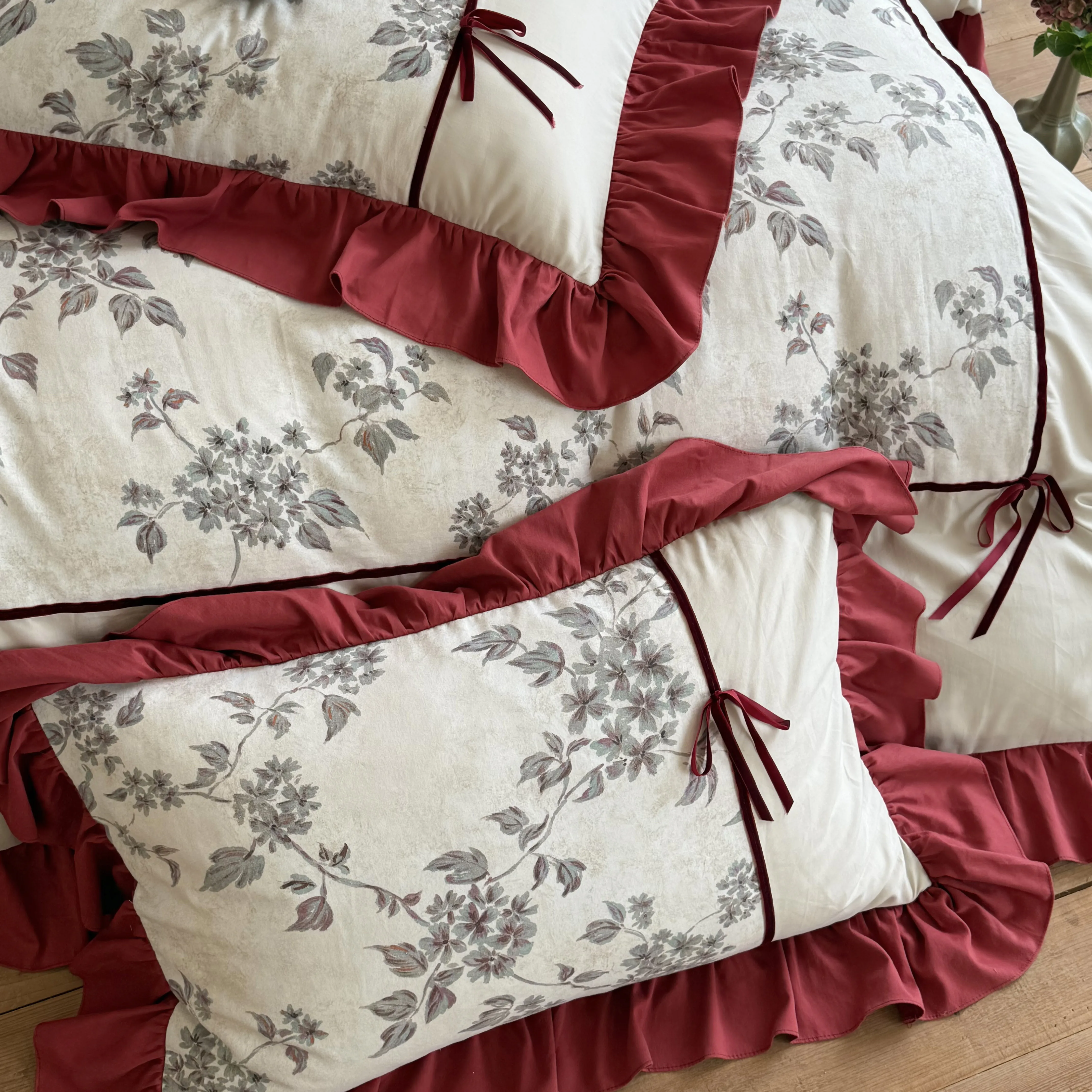 Soft Cottage Botanical Vine Floral Print Ruffled Brushed Cotton Quilt Cover Set10 Soft Cottage Botanical Vine Floral Print Ruffled Brushed Cotton Quilt Cover Set10