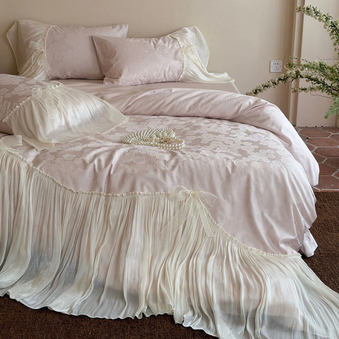 Vintage French Romantic Jacquard Tencel Cotton Ruffle 4-Piece Bedding Set03