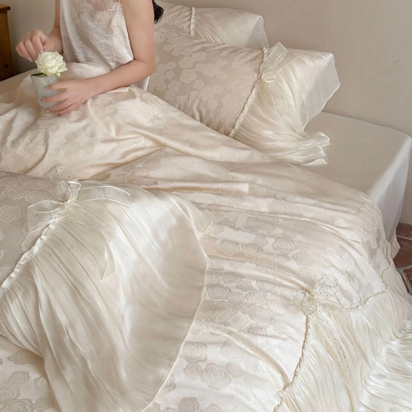 Vintage French Romantic Jacquard Tencel Cotton Ruffle 4-Piece Bedding Set17 Vintage French Romantic Jacquard Tencel Cotton Ruffle 4 Piece Bedding Set17