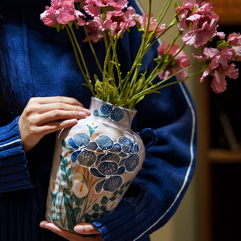 Vintage-Jingdezhen-Hand-Painted-Calla-Lily-Underglaze-Ceramic-Flower-Vase08.webp