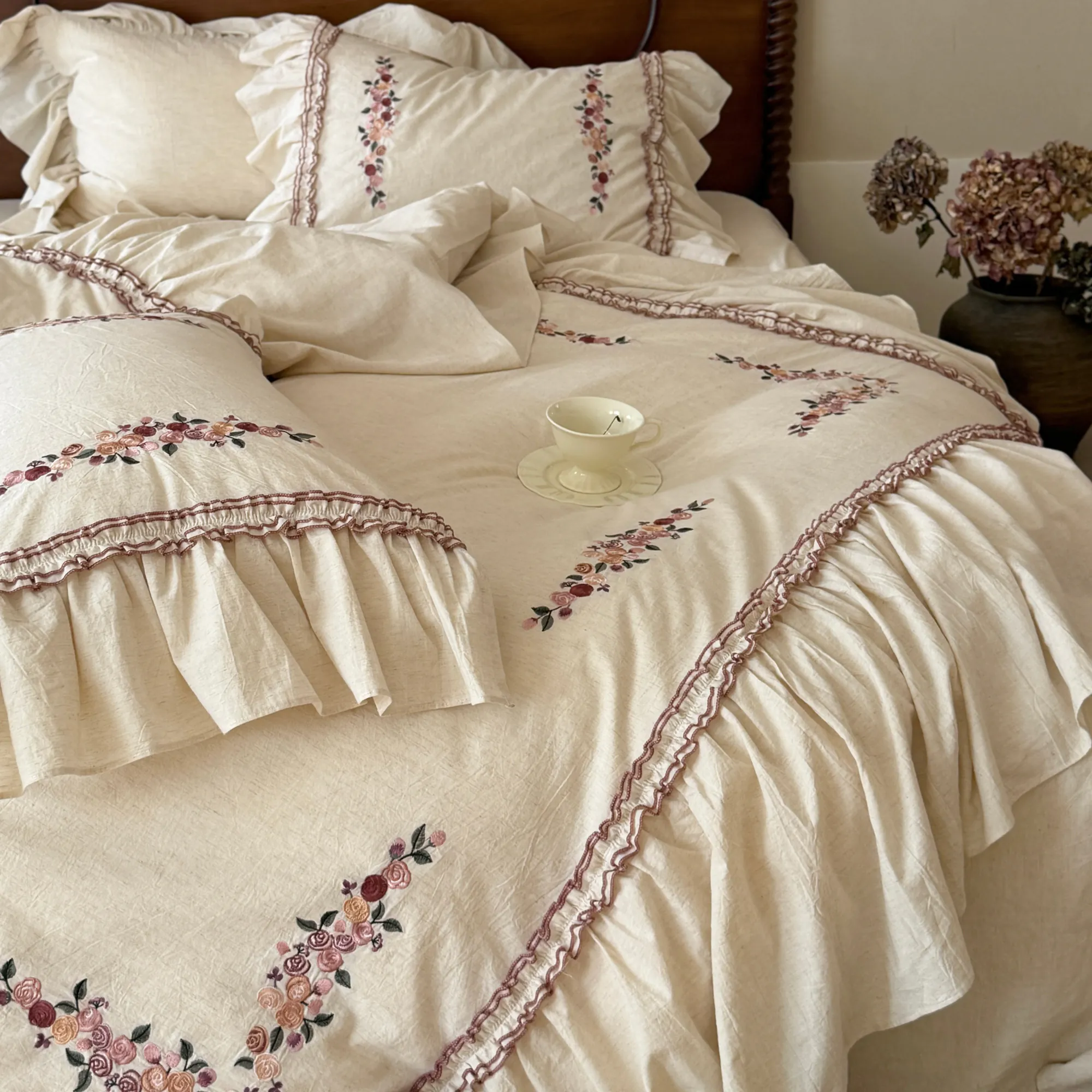 Country Farmhouse Floral Embroidery Soft Cotton Linen Bedding 4 Pcs Set04