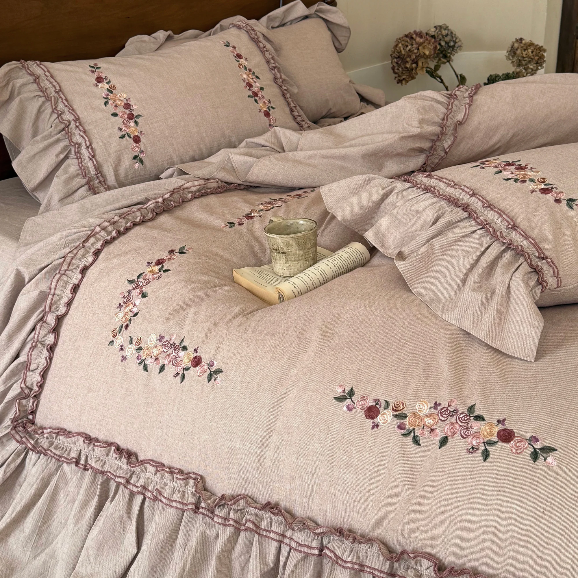 Country Farmhouse Floral Embroidery Soft Cotton Linen Bedding 4 Pcs Set12