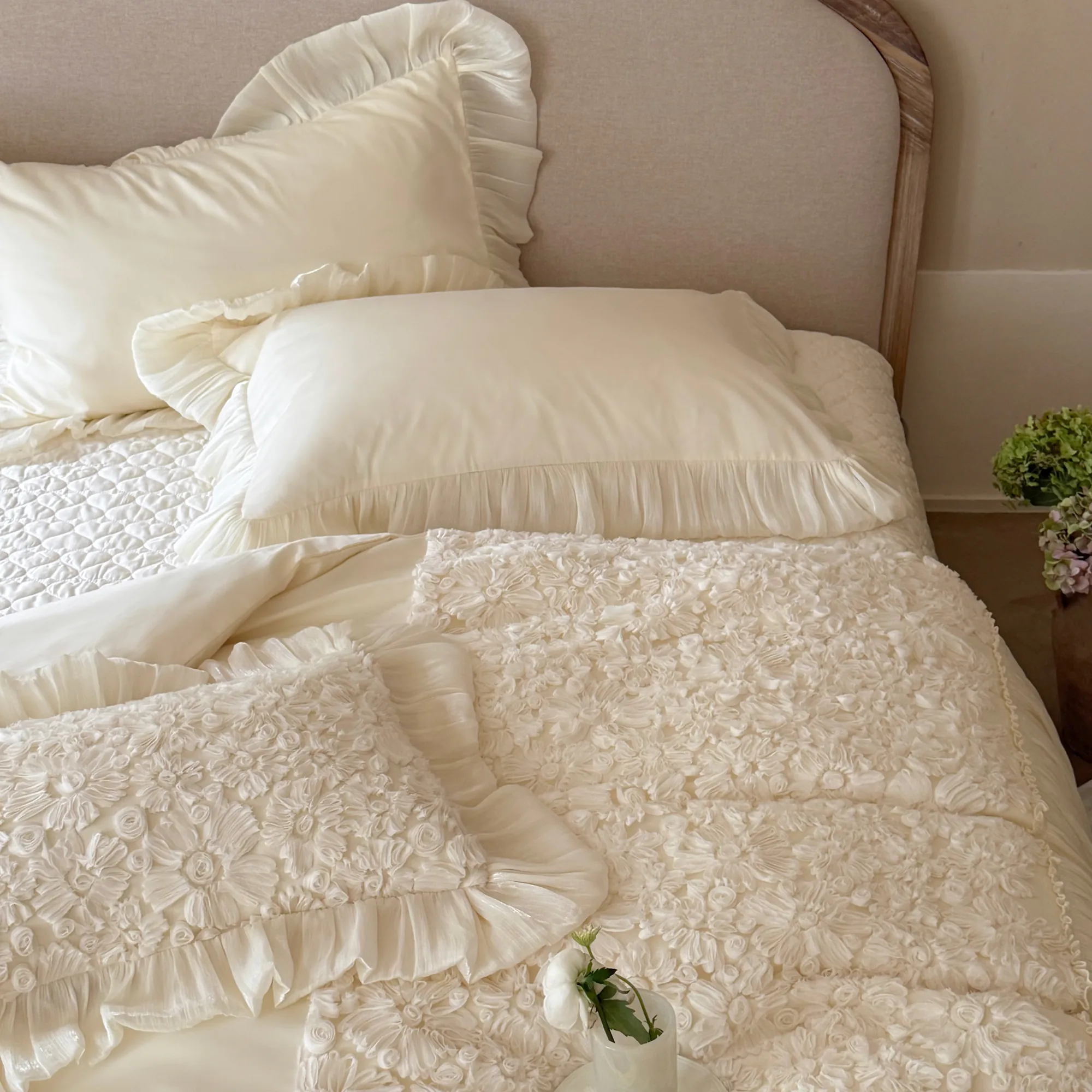 Creamy 3D Embossed Floral 100S Long-Staple Cotton Pleated Skirt Bedding Set08
