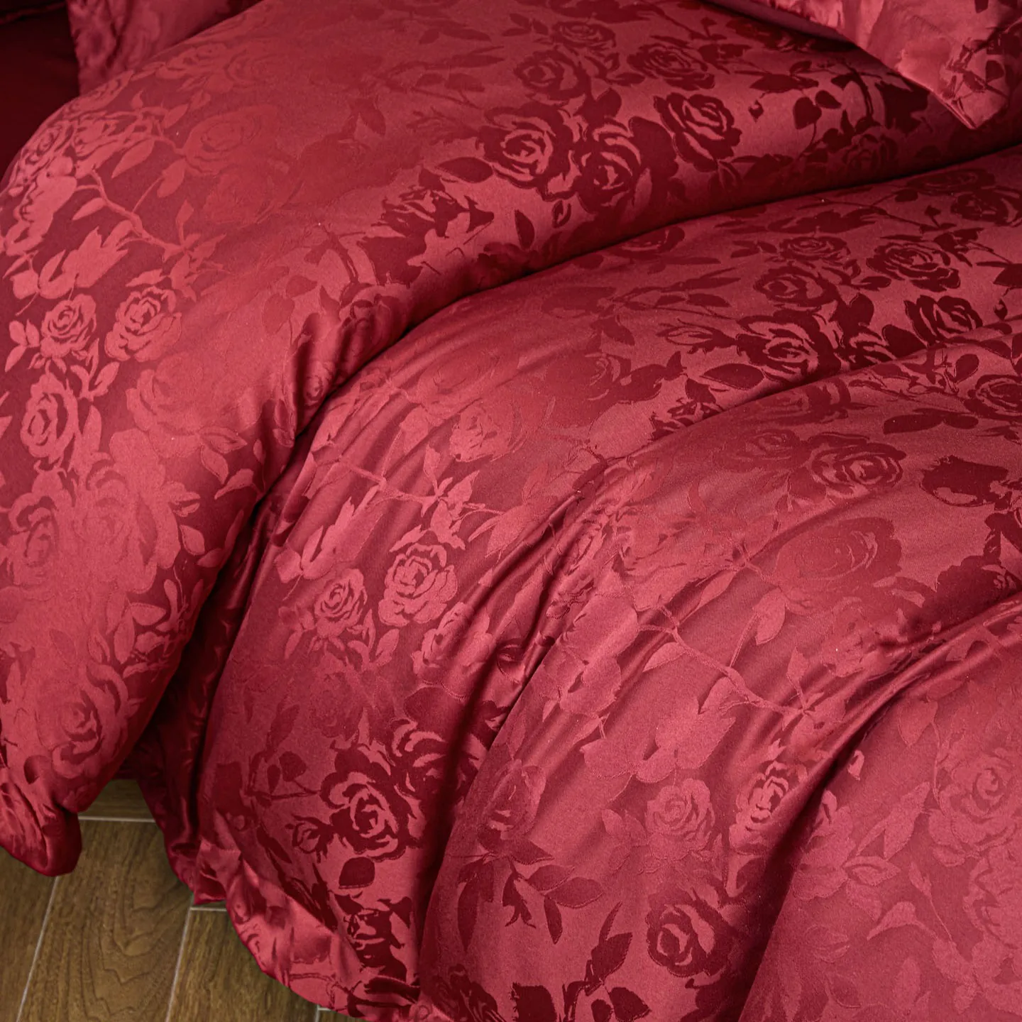 Deep Red Rose Floral Jacquard Satin Duvet Cover Set Full Queen King Size07