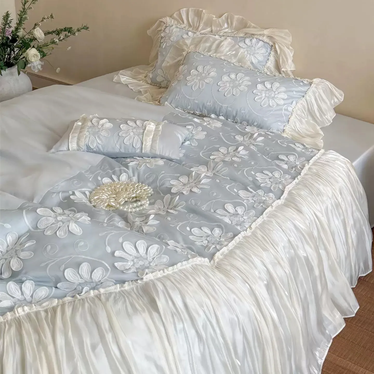 Dreamy Soft 3D Daisy Flower Embroidery Ruffle Hem Duvet Cover Bedding Set05