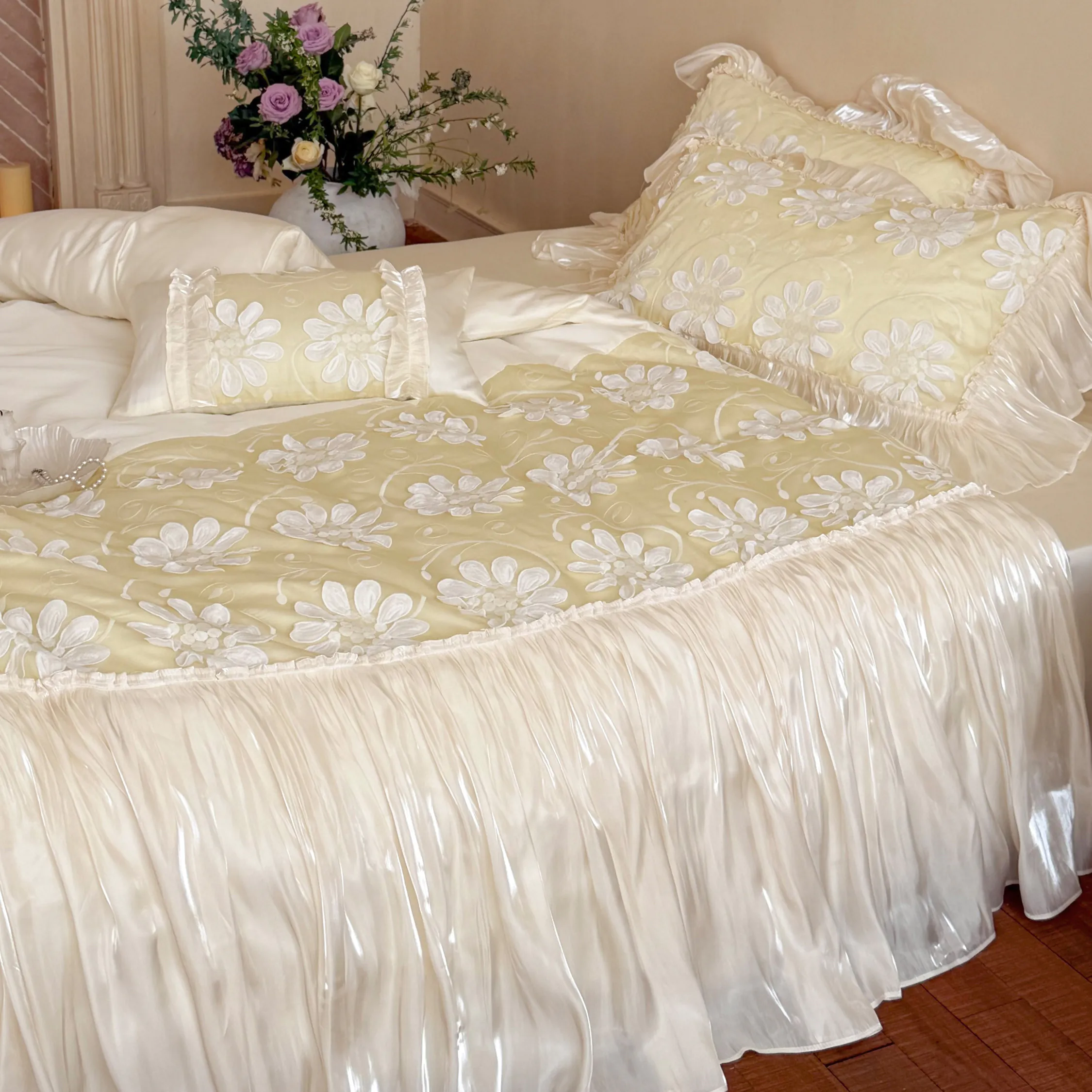 Dreamy Soft 3D Daisy Flower Embroidery Ruffle Hem Duvet Cover Bedding Set16