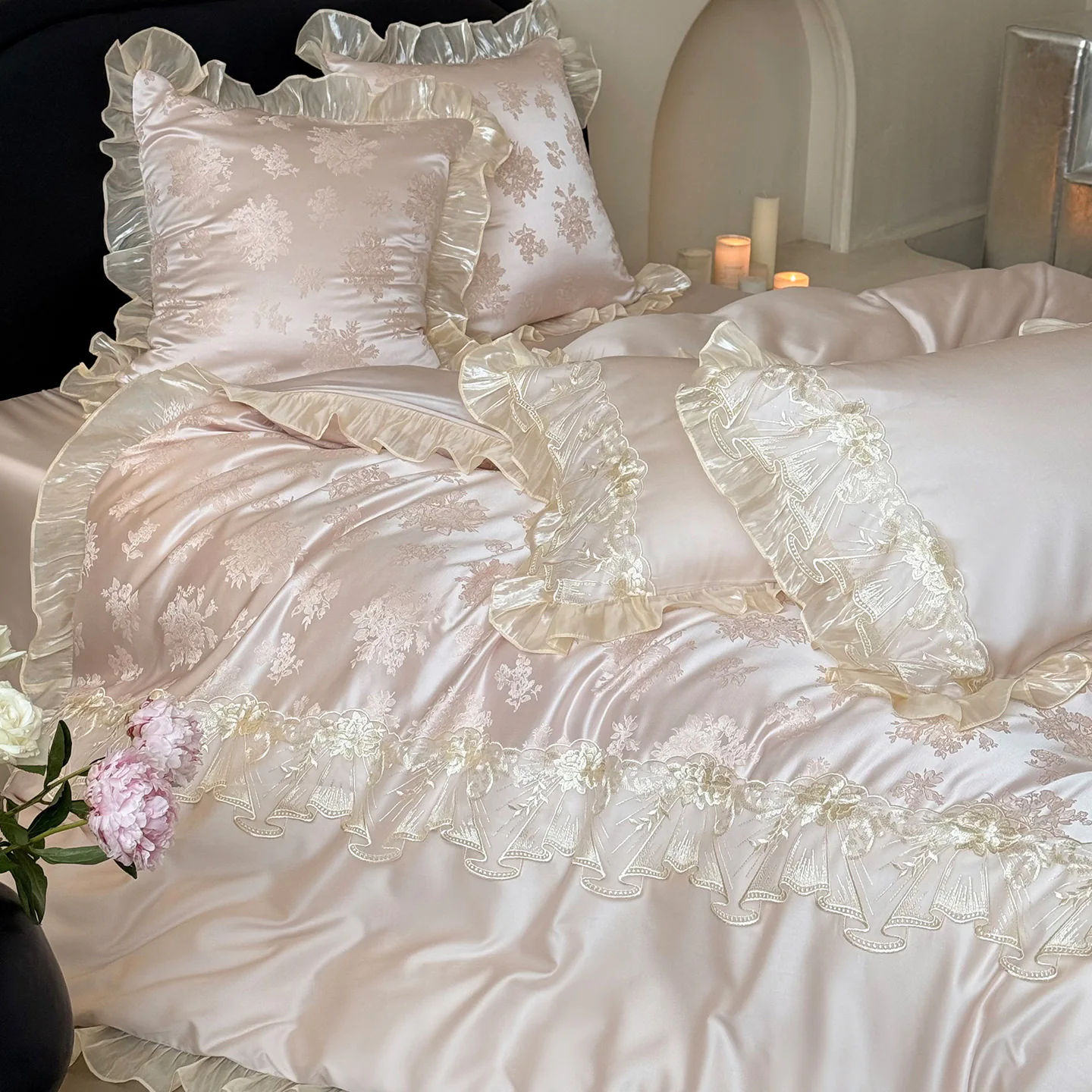 Elegant Floral Jacquard 100% Long Staple Cotton Lace Ruffle Duvet Cover Set03