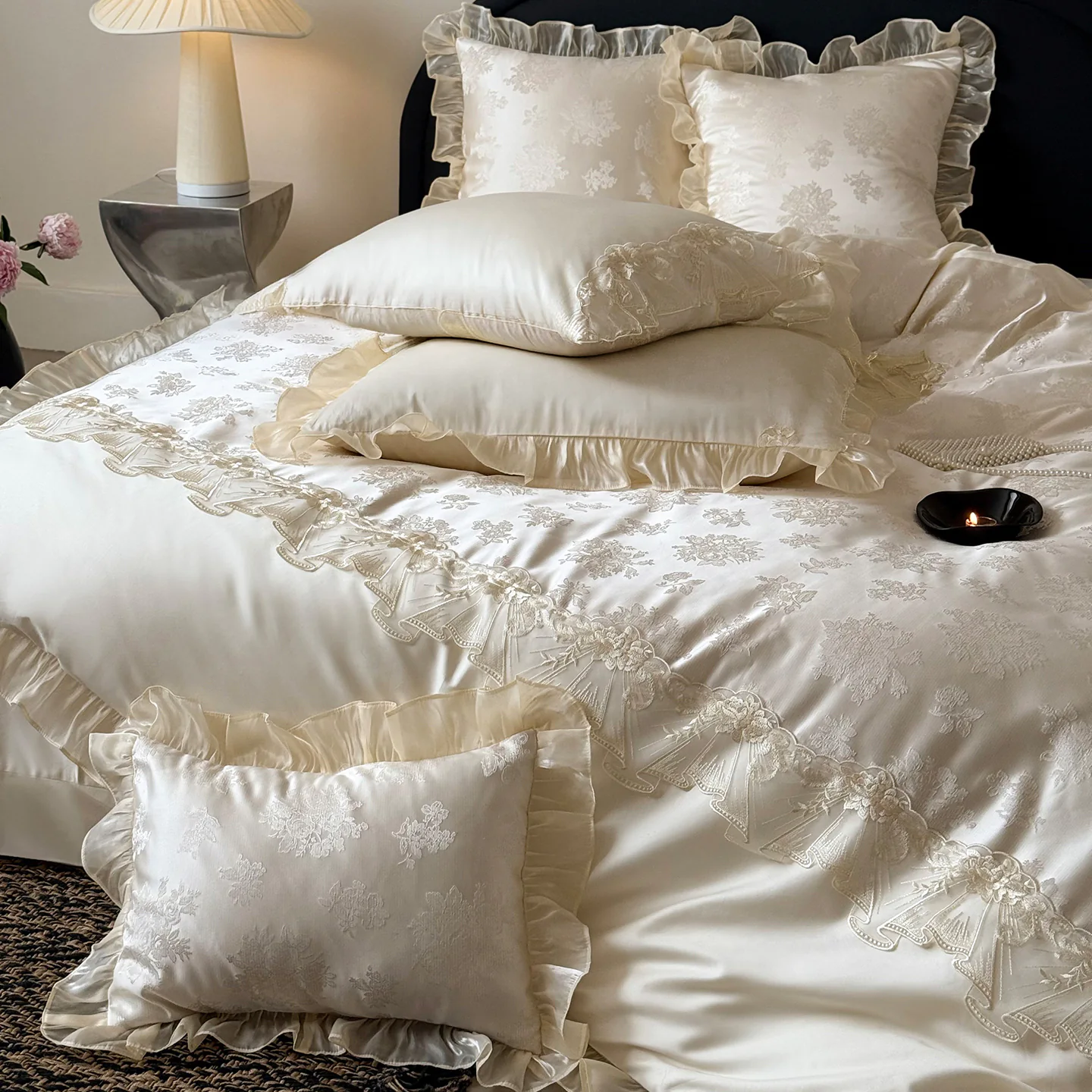 Elegant Floral Jacquard 100% Long Staple Cotton Lace Ruffle Duvet Cover Set07