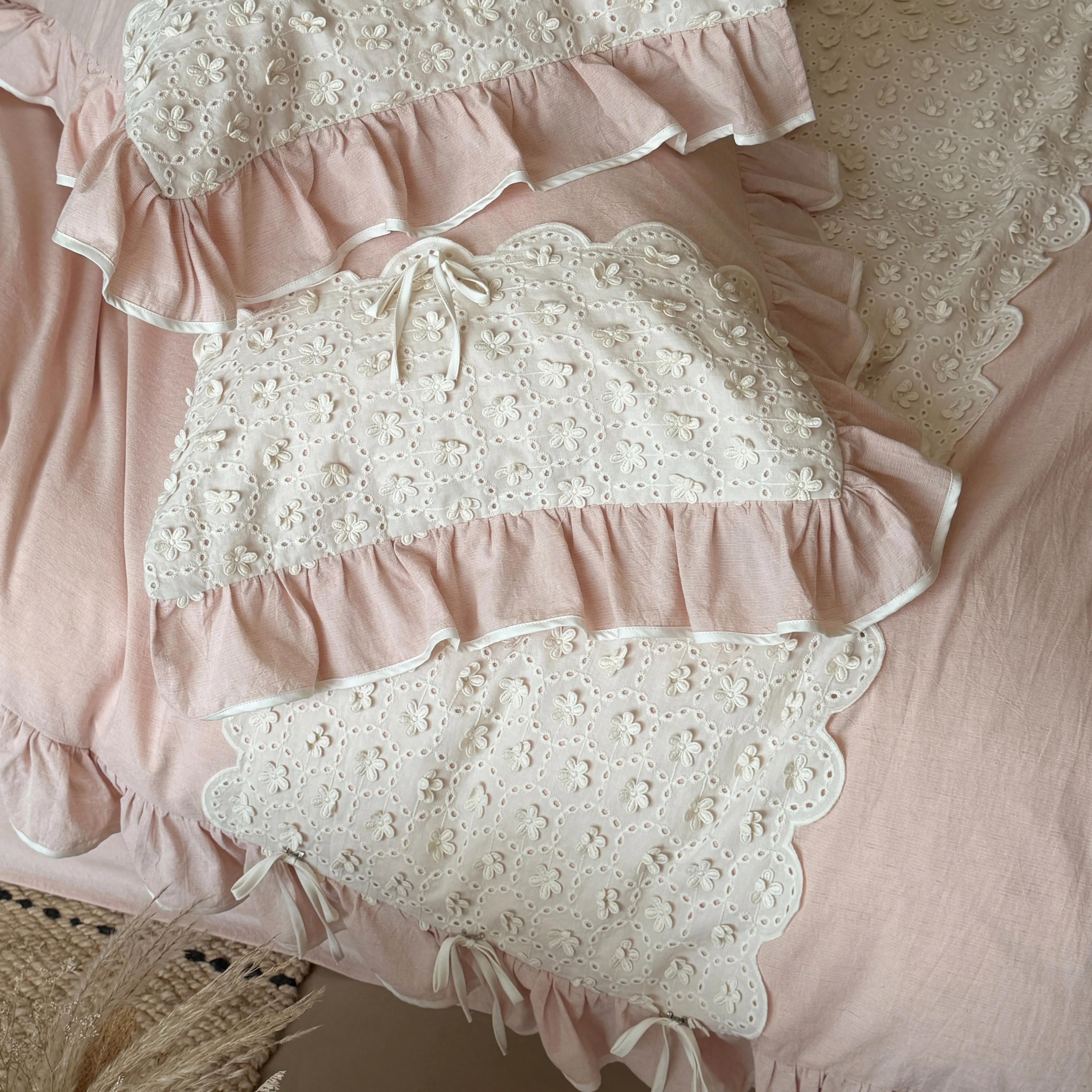 French Country Style Ruffle Trim Eyelet Lace Cotton Linen Duvet Cover Set07 French Country Style Ruffle Trim Eyelet Lace Cotton Linen Duvet Cover Set07