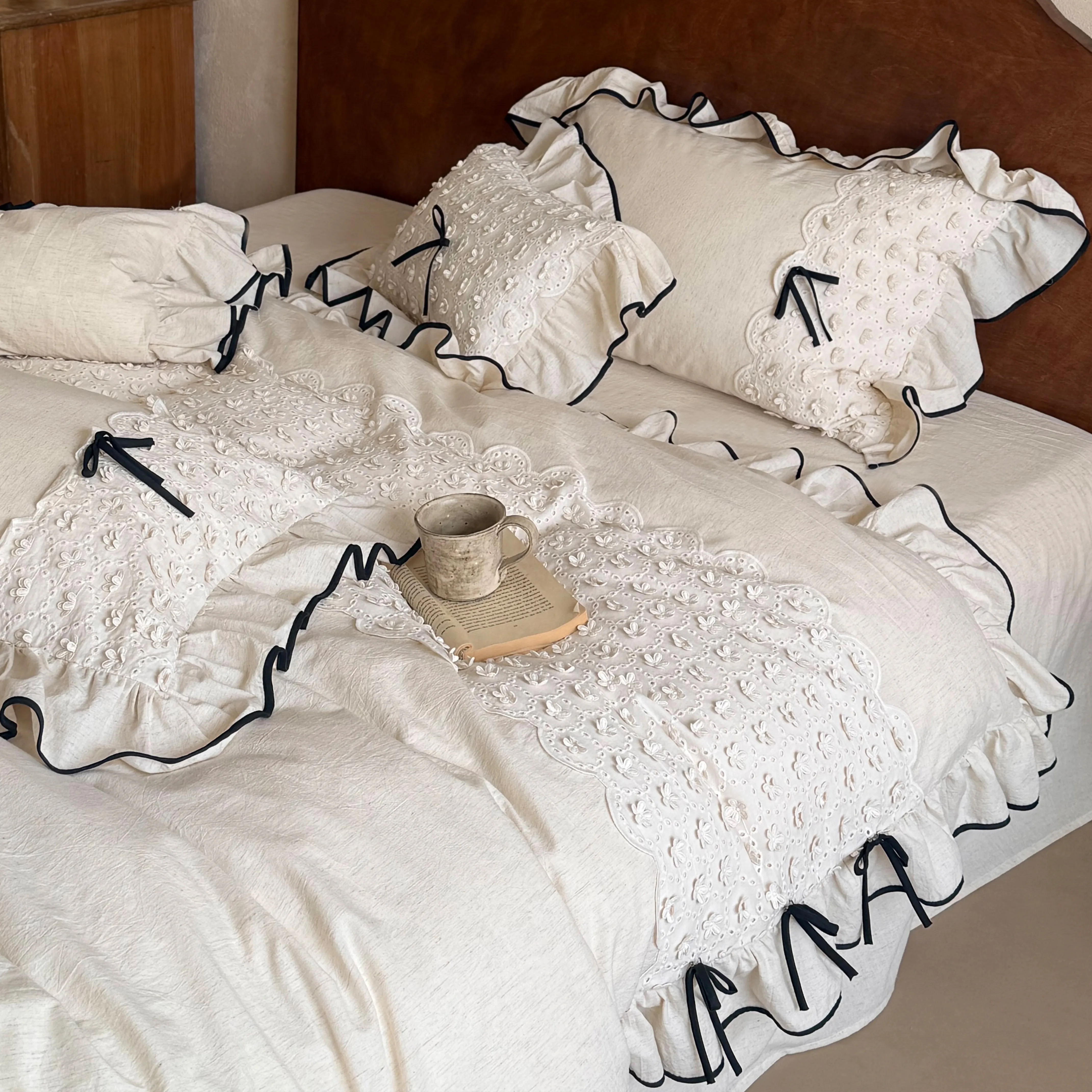 French Country Style Ruffle Trim Eyelet Lace Cotton Linen Duvet Cover Set12 French Country Style Ruffle Trim Eyelet Lace Cotton Linen Duvet Cover Set12