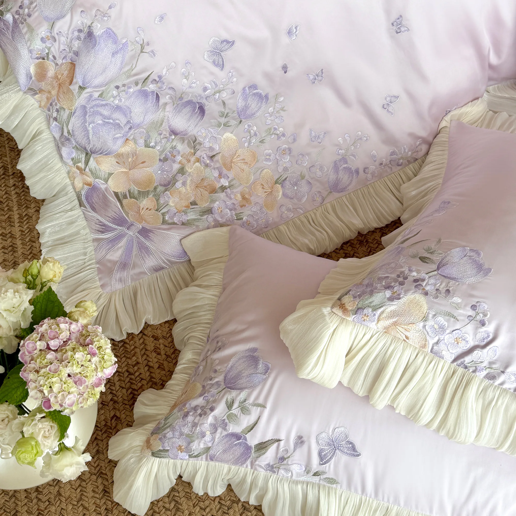 Princess Style Tulip Butterfly Embroidered 100s Pure Cotton Bedding 4 Pcs Set10