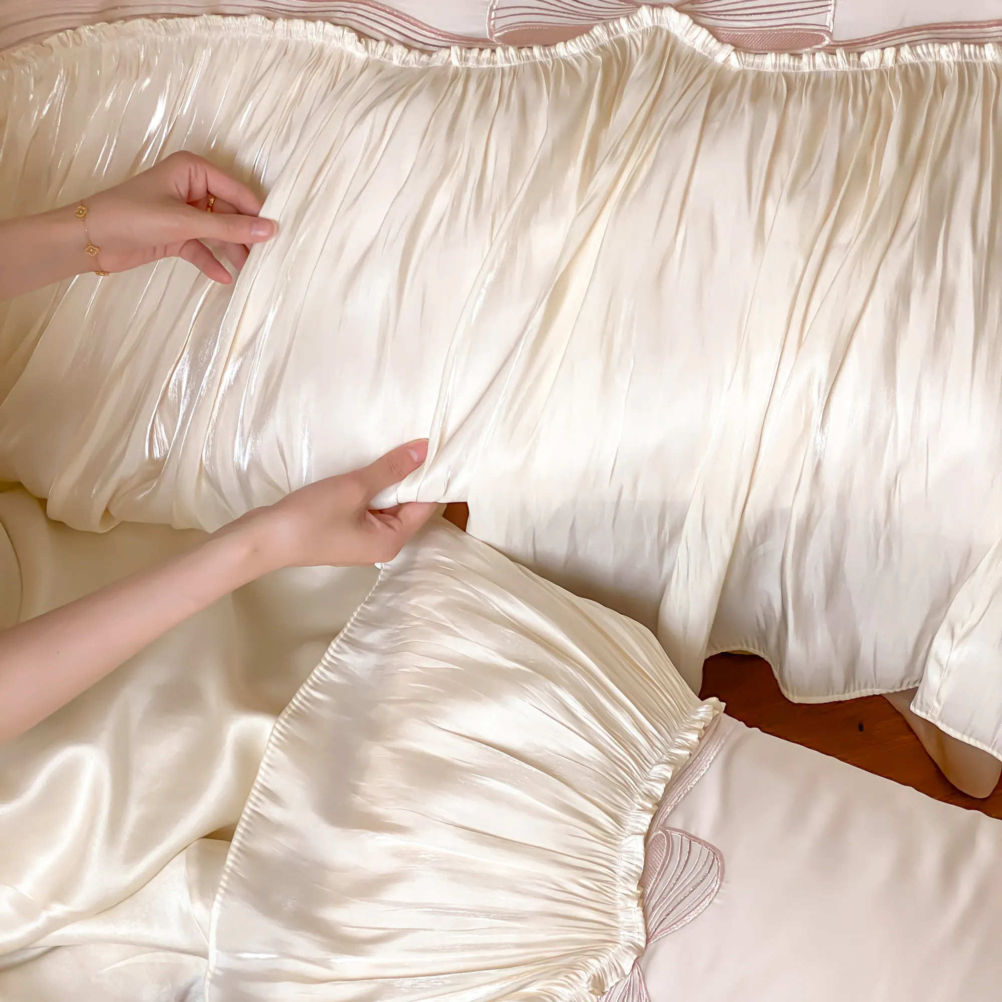 Soft Blush Pink 100s Long-Staple Cotton Bedding Set with Embroidered Bows15