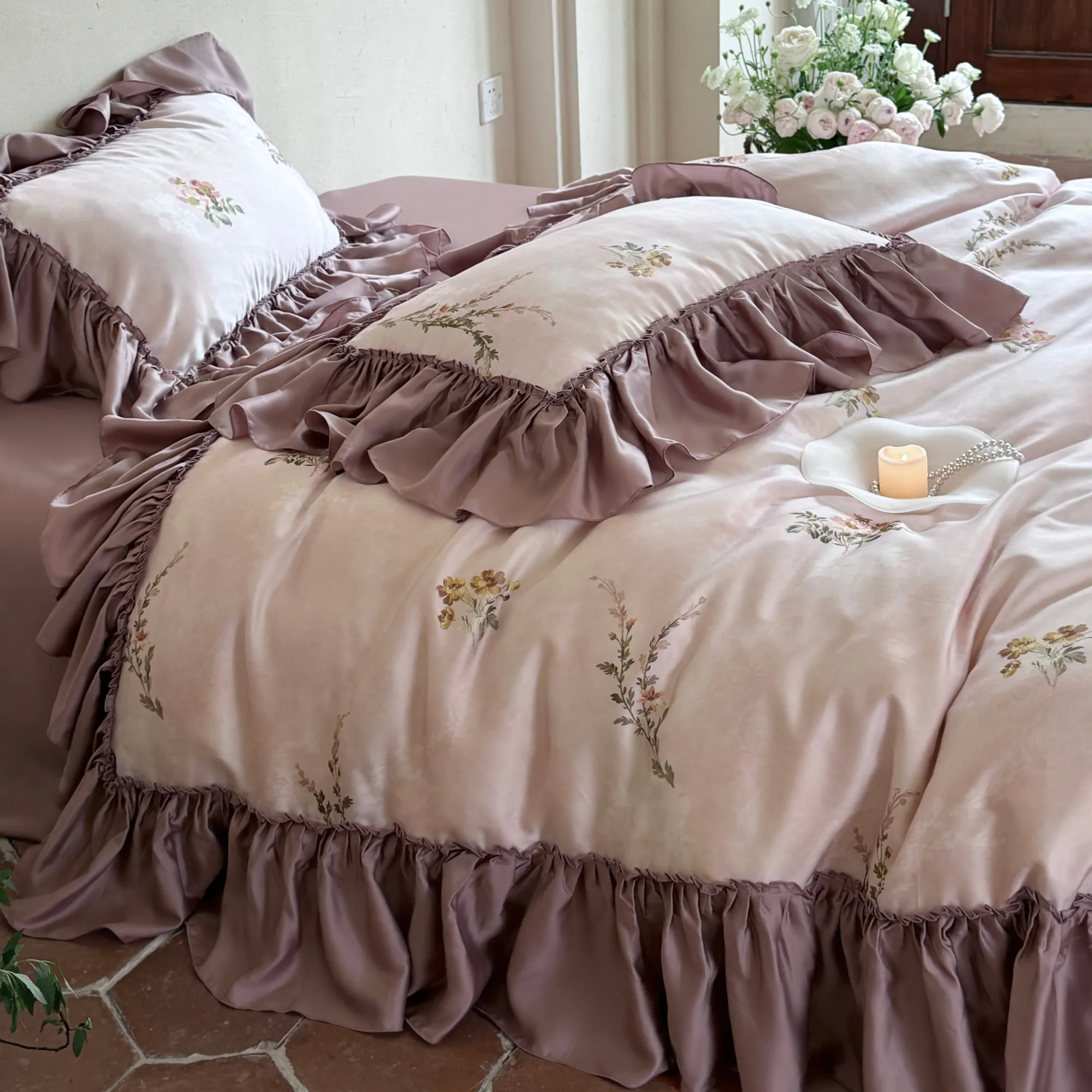 Soft Dusty Pink Floral Print Pleated Trim 60s Tencel Duvet Cover 4-Piece Set06