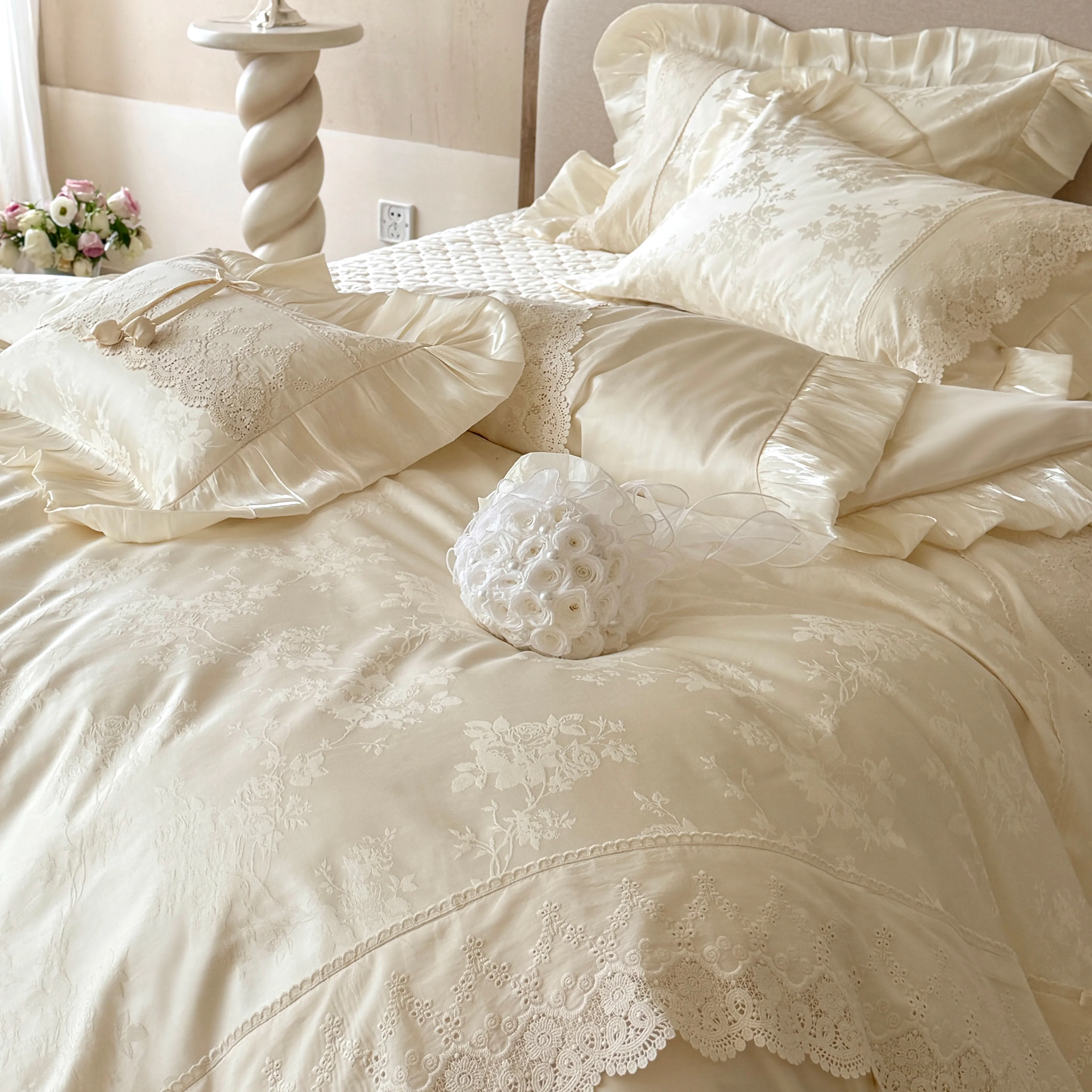 Soft French Vintage AB-Sided Jacquard Floral Tencel Cotton Duvet Cover Set04