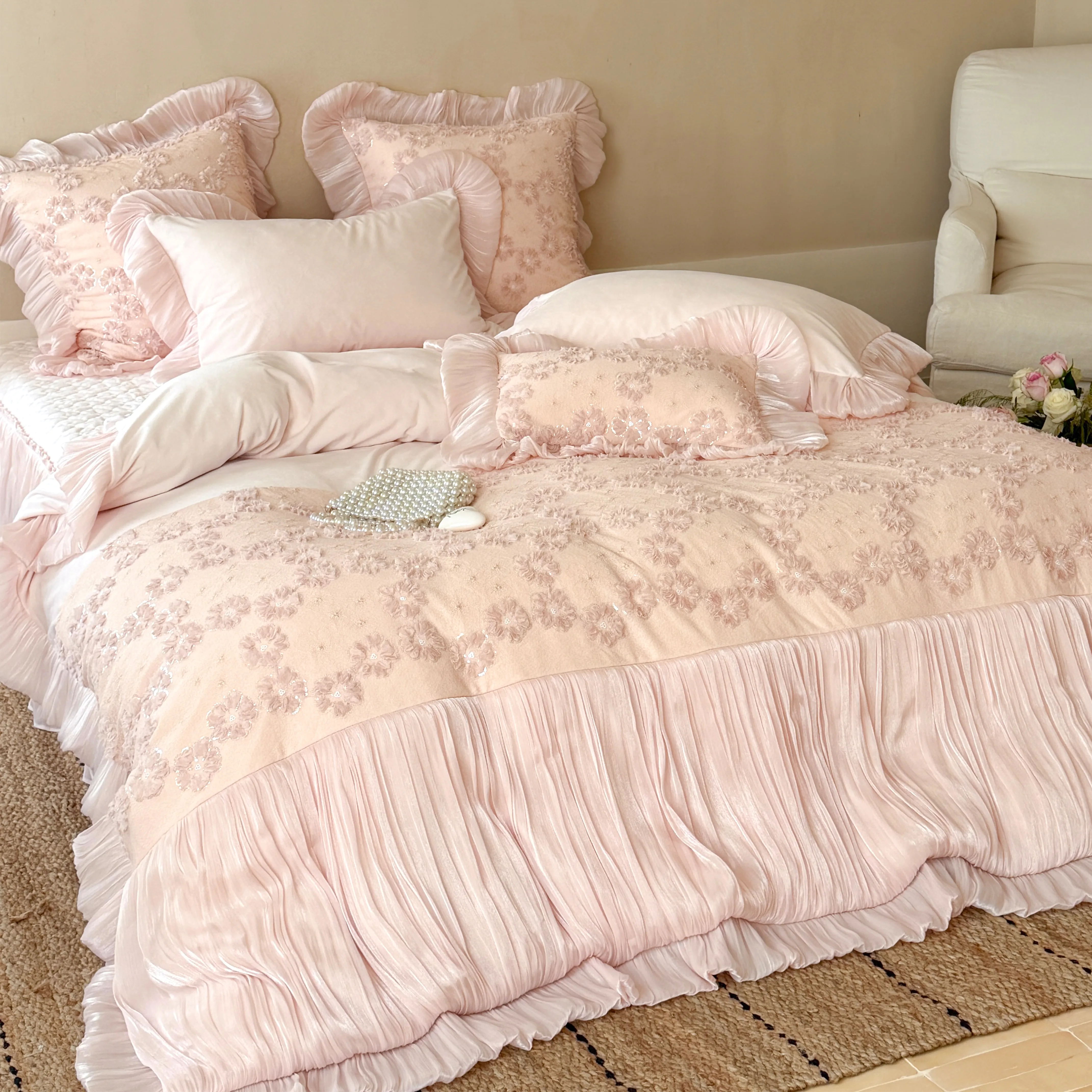 French Cloud Soft 3D Flower Embroidery 260g Matte Baby Velvet Bedding Set02