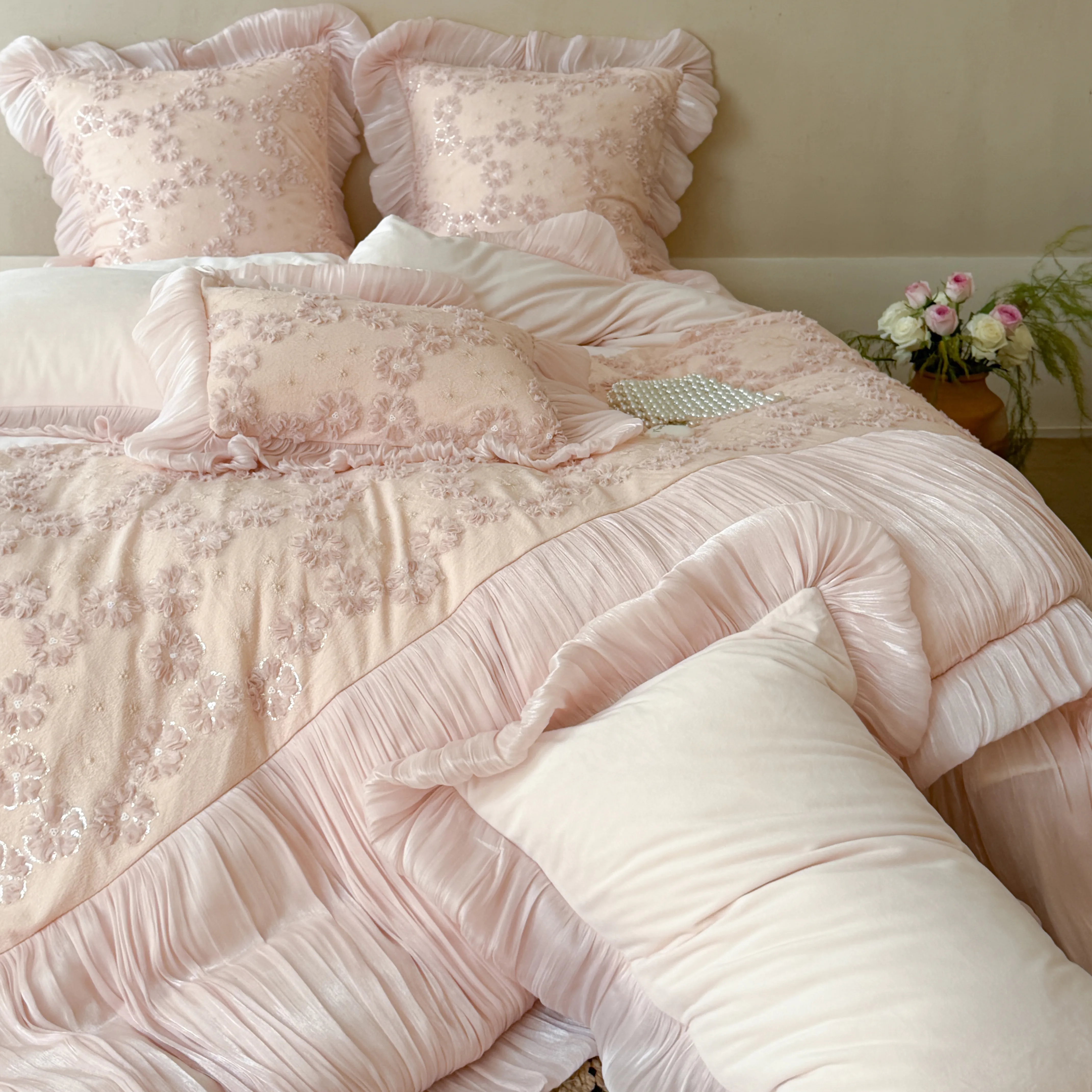 French Cloud-Soft 3D Flower Embroidery 260g Matte Baby Velvet Bedding Set05 French Cloud Soft 3D Flower Embroidery 260g Matte Baby Velvet Bedding Set05