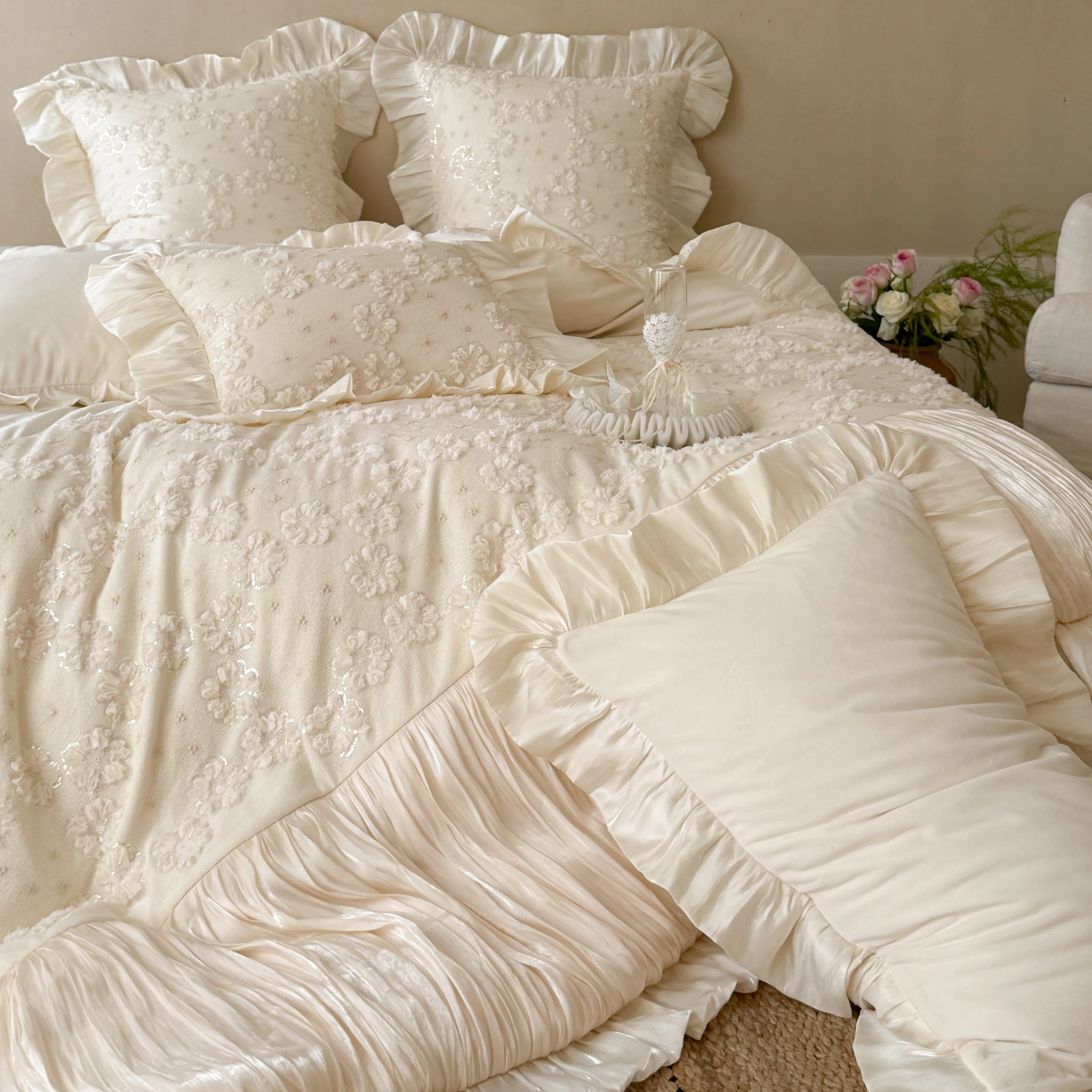 French Cloud-Soft 3D Flower Embroidery 260g Matte Baby Velvet Bedding Set13 French Cloud Soft 3D Flower Embroidery 260g Matte Baby Velvet Bedding Set13
