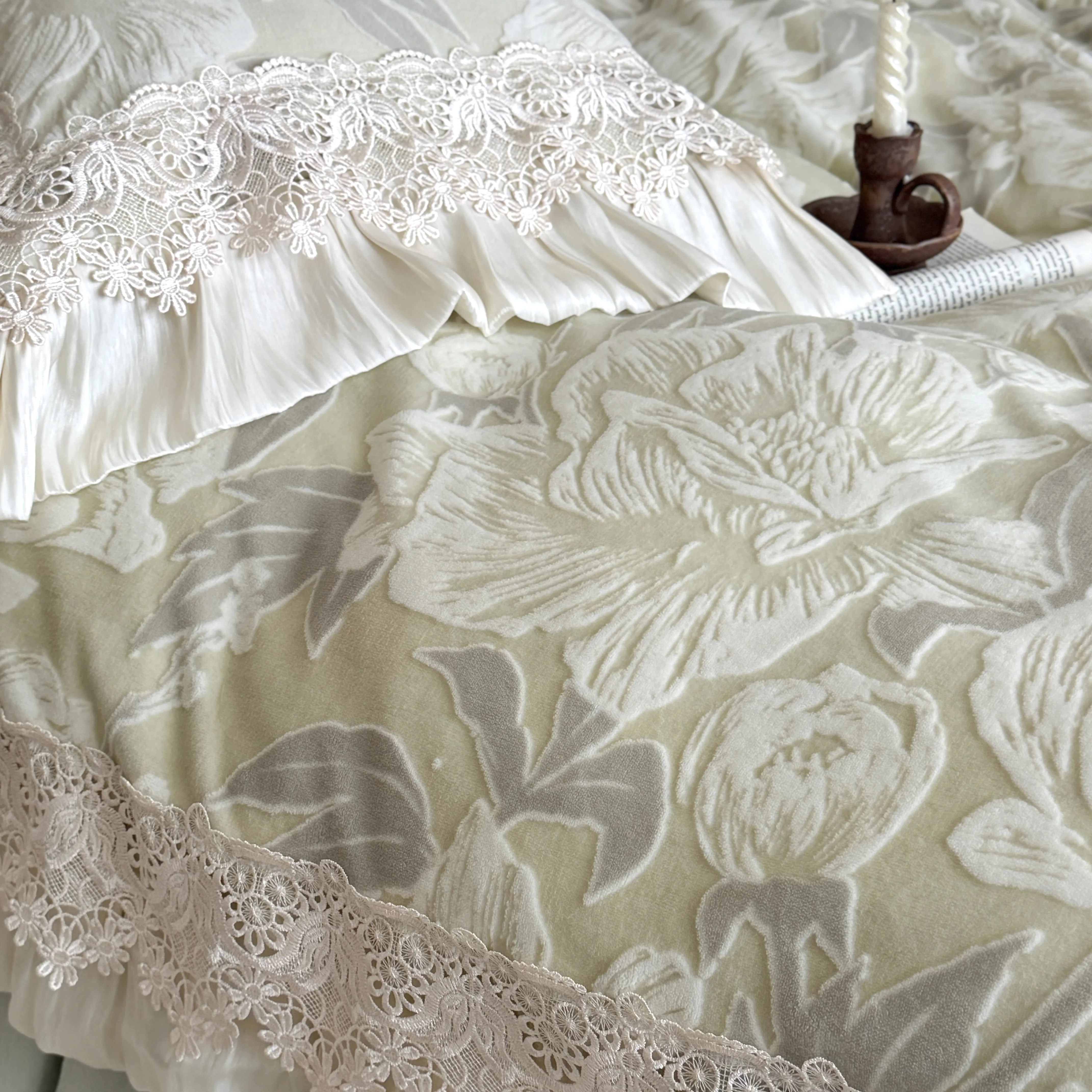 Retro Palace Style Soft Green Embossed Peony Carved Velvet Duvet Cover Set14 Retro Palace Style Soft Green Embossed Peony Carved Velvet Duvet Cover Set14