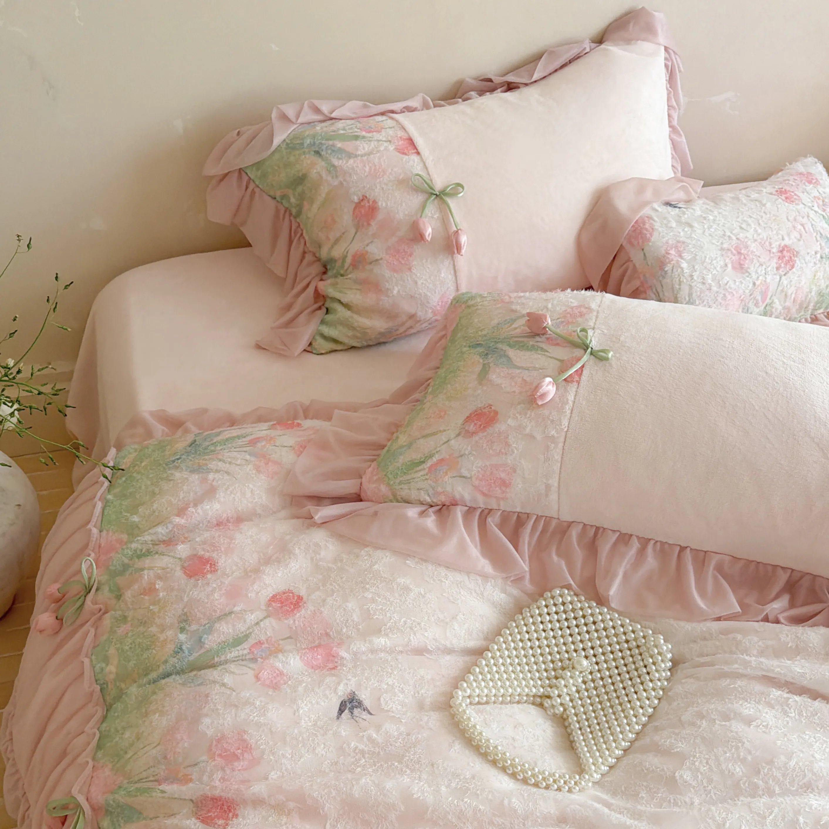 Romantic Blush Pink 3D Tulip Thick Warm Milk Velvet 4-Piece Bedding Set11 Romantic Blush Pink 3D Tulip Thick Warm Milk Velvet 4 Piece Bedding Set11