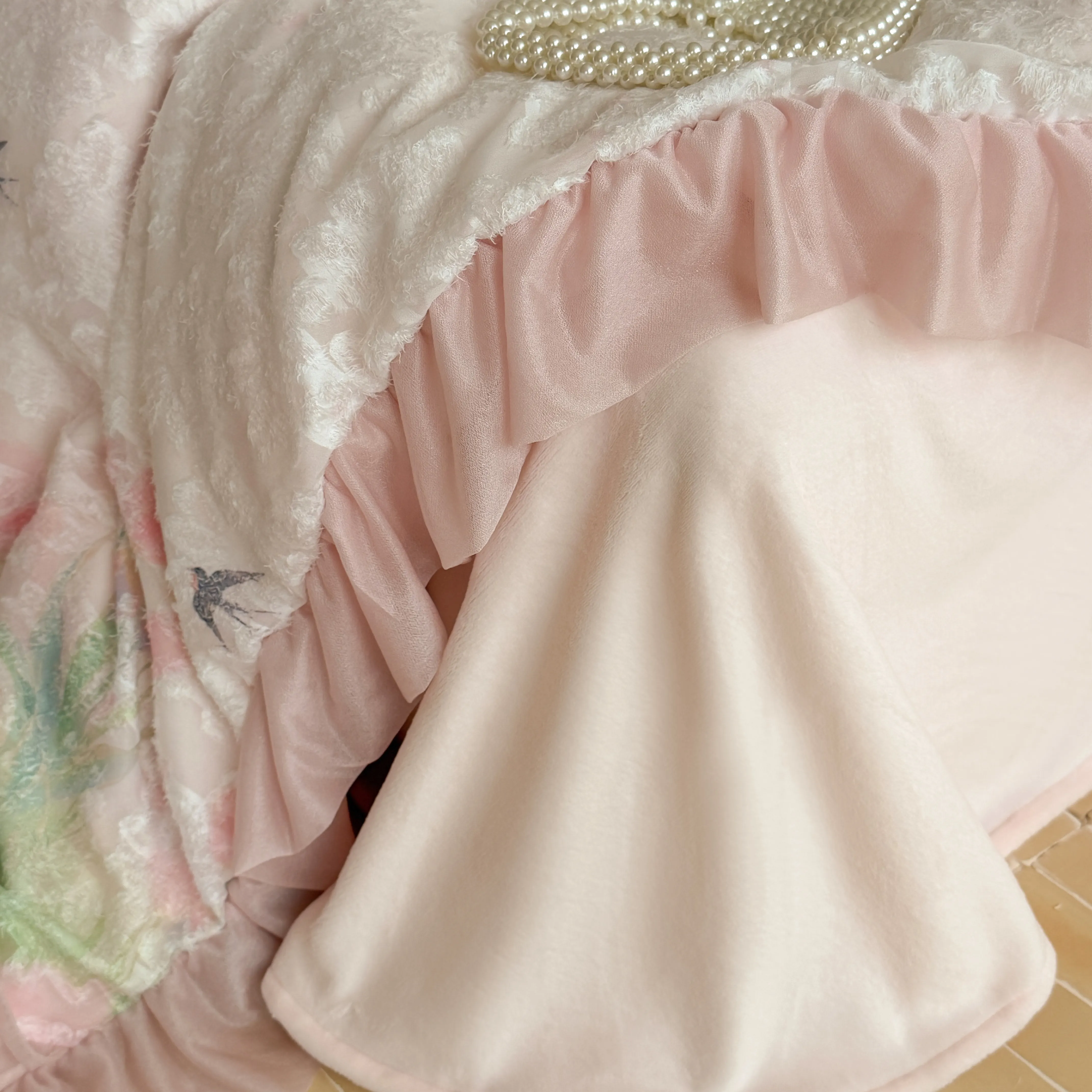 Romantic Blush Pink 3D Tulip Thick Warm Milk Velvet 4-Piece Bedding Set15 Romantic Blush Pink 3D Tulip Thick Warm Milk Velvet 4 Piece Bedding Set15