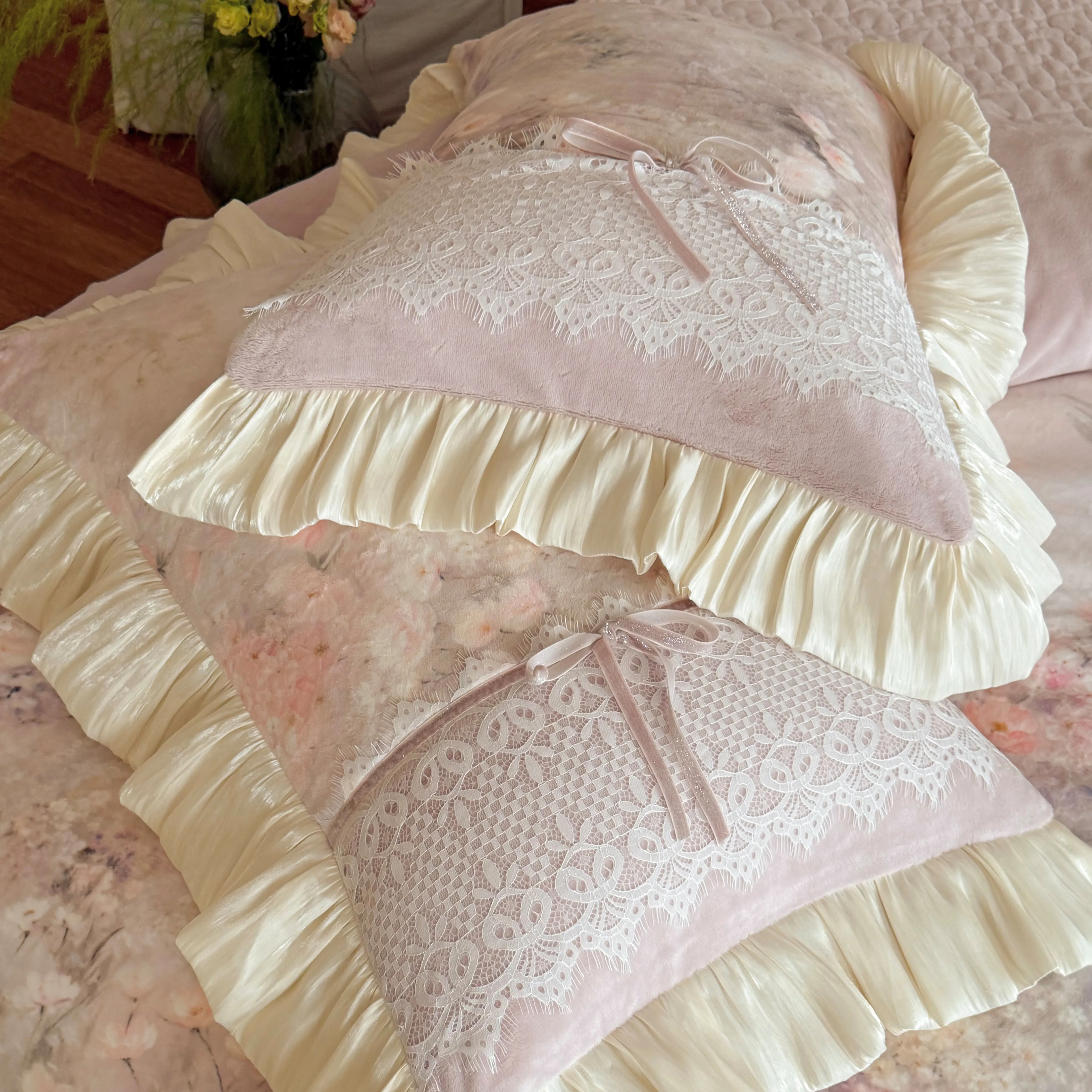 Romantic Cottagecore Floral Print Lace Ruffle Edge Warm Fleece Bedding Set09 Romantic Cottagecore Floral Print Lace Ruffle Edge Warm Fleece Bedding Set09