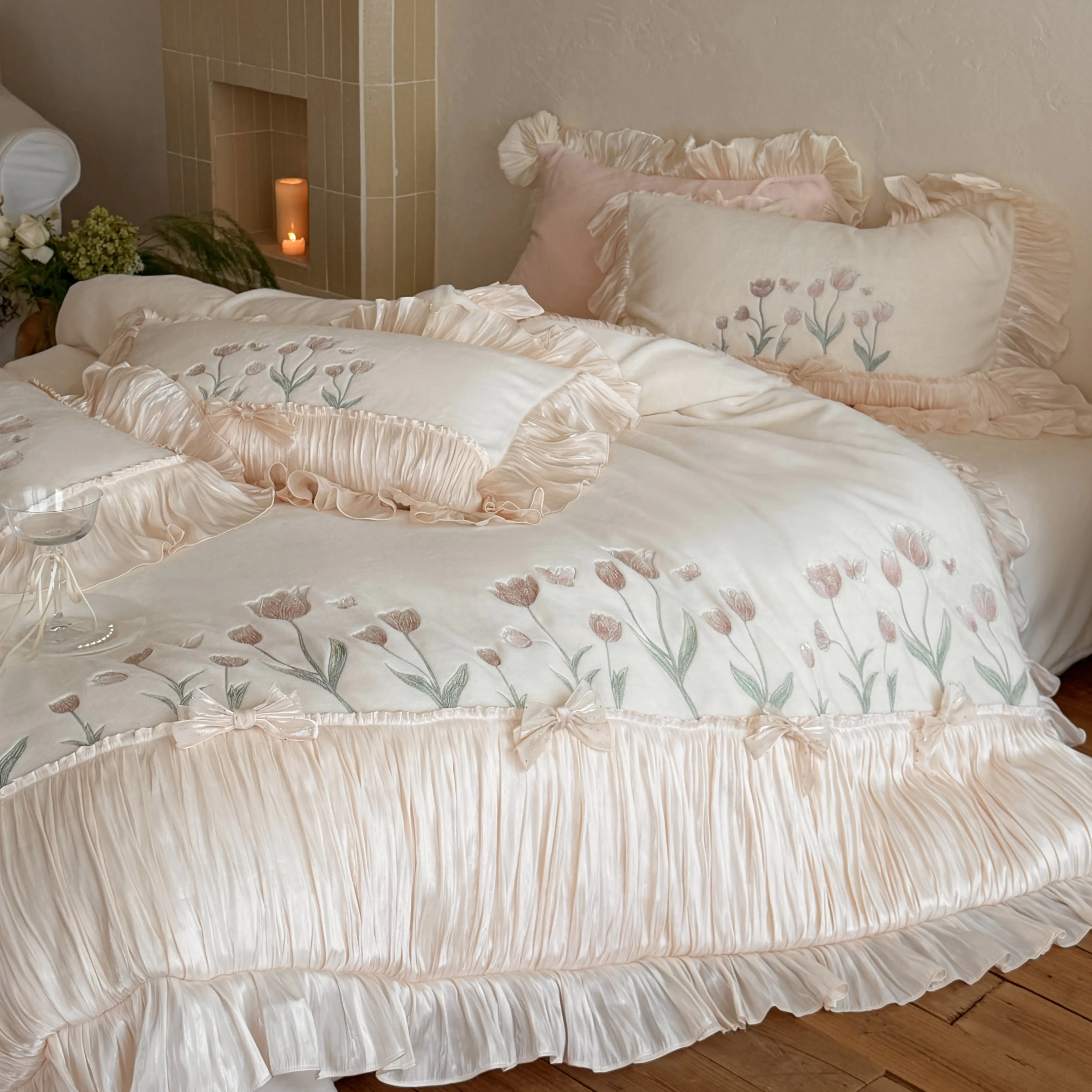 Soft Beige Tulip Floral Embroidery 230g High-Weight Milk Velvet Bedding Set05 Soft Beige Tulip Floral Embroidery 230g High Weight Milk Velvet Bedding Set05