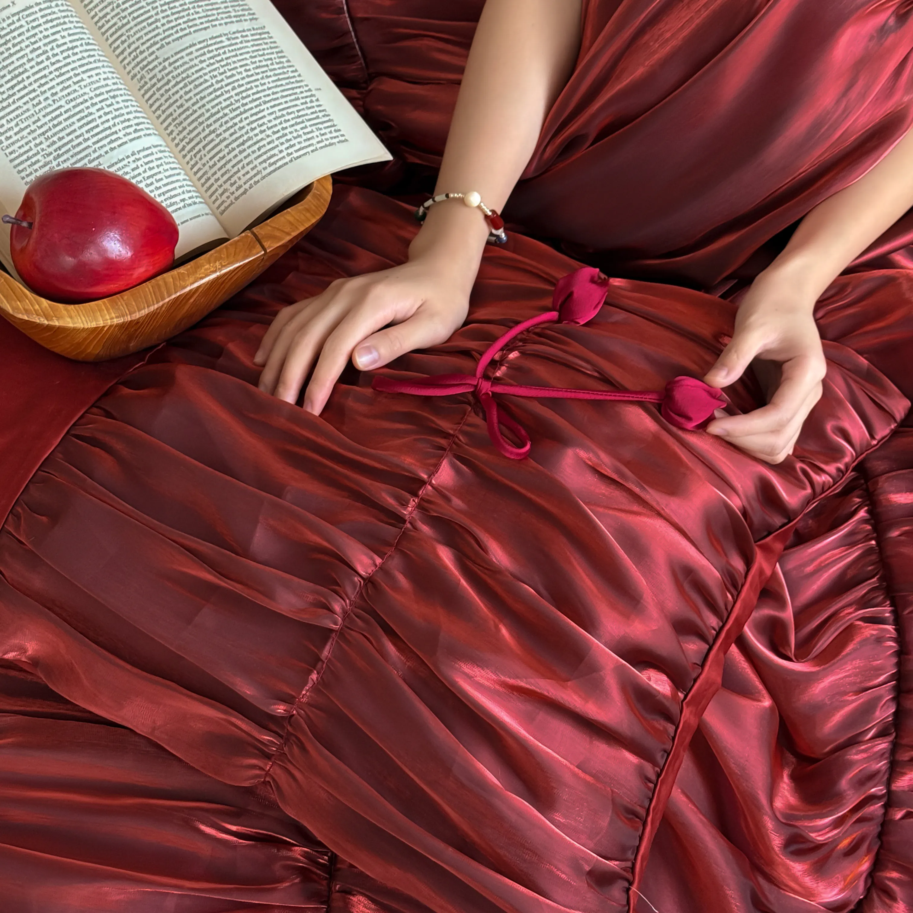 Aesthetic Burgundy Pleated 50s Double-Ply Long-Staple Cotton Bedding Set15 Aesthetic Burgundy Pleated 50s Double Ply Long Staple Cotton Bedding Set15