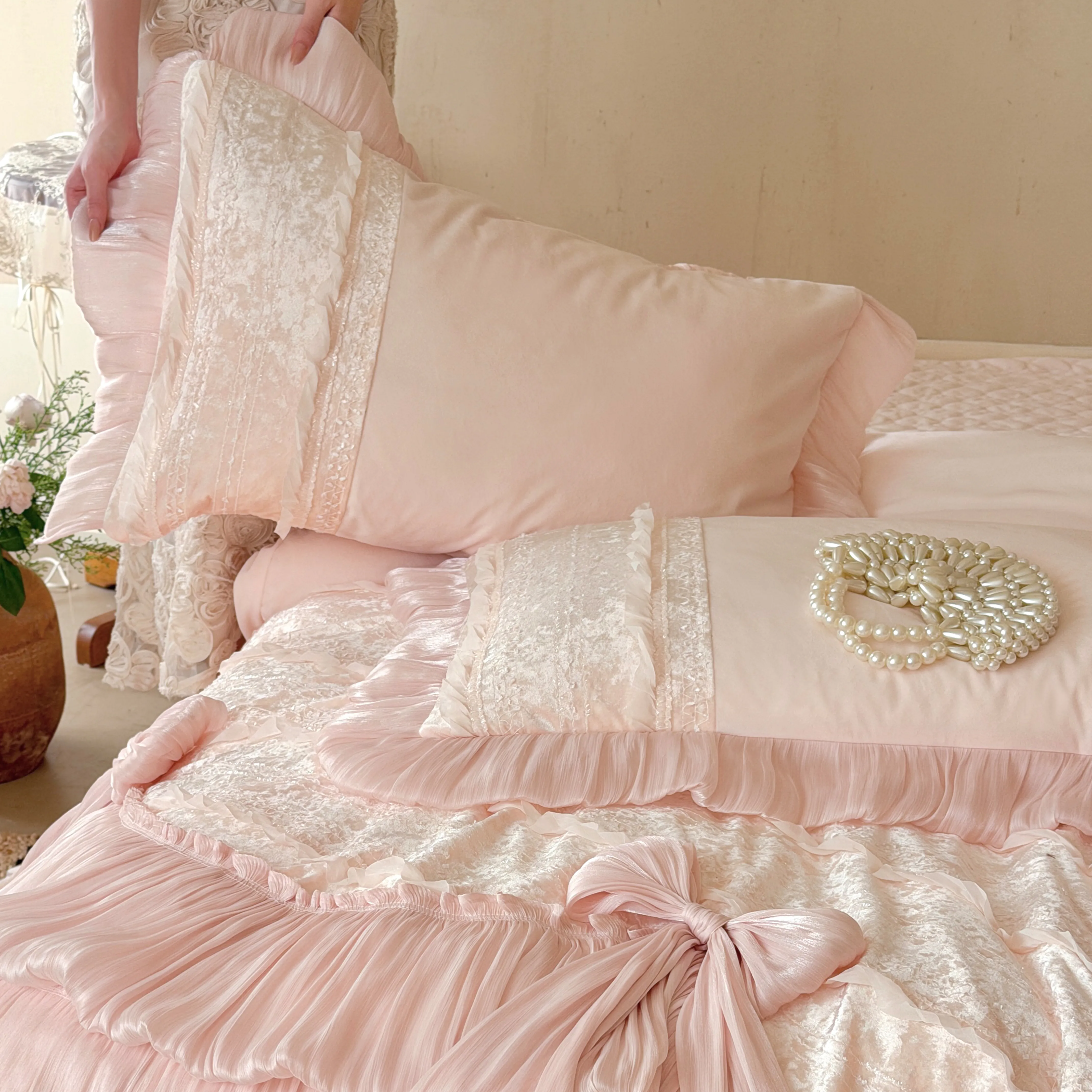 Coquette Princess Winter Fleece Milk Velvet Bedspread Pillowcase 4 Pcs Set10 Coquette Princess Winter Fleece Milk Velvet Bedspread Pillowcase 4 Pcs Set10