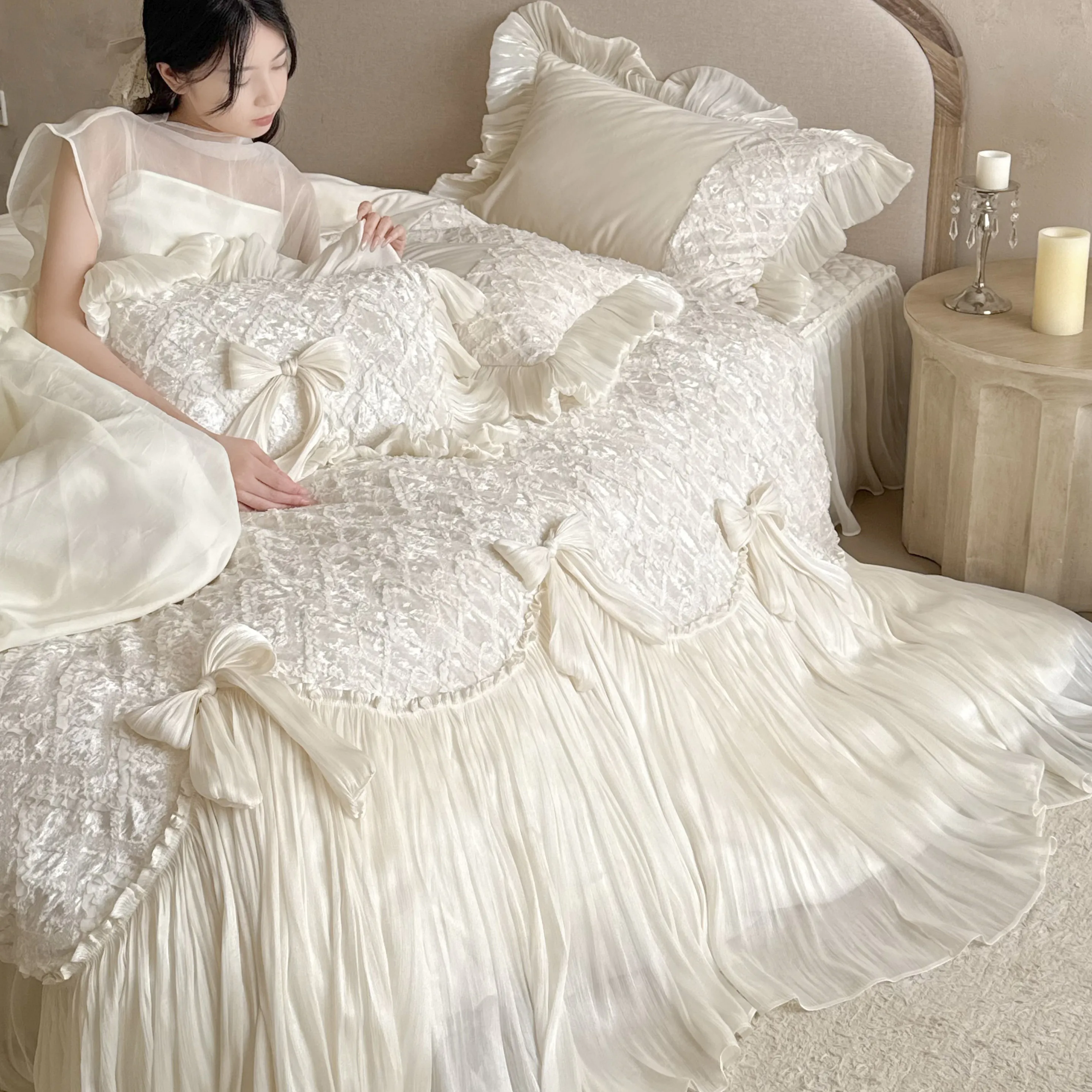 European Princess Style Embroidered Velvet Crinkle Pleated Bedspread Set03 European Princess Style Embroidered Velvet Crinkle Pleated Bedspread Set03