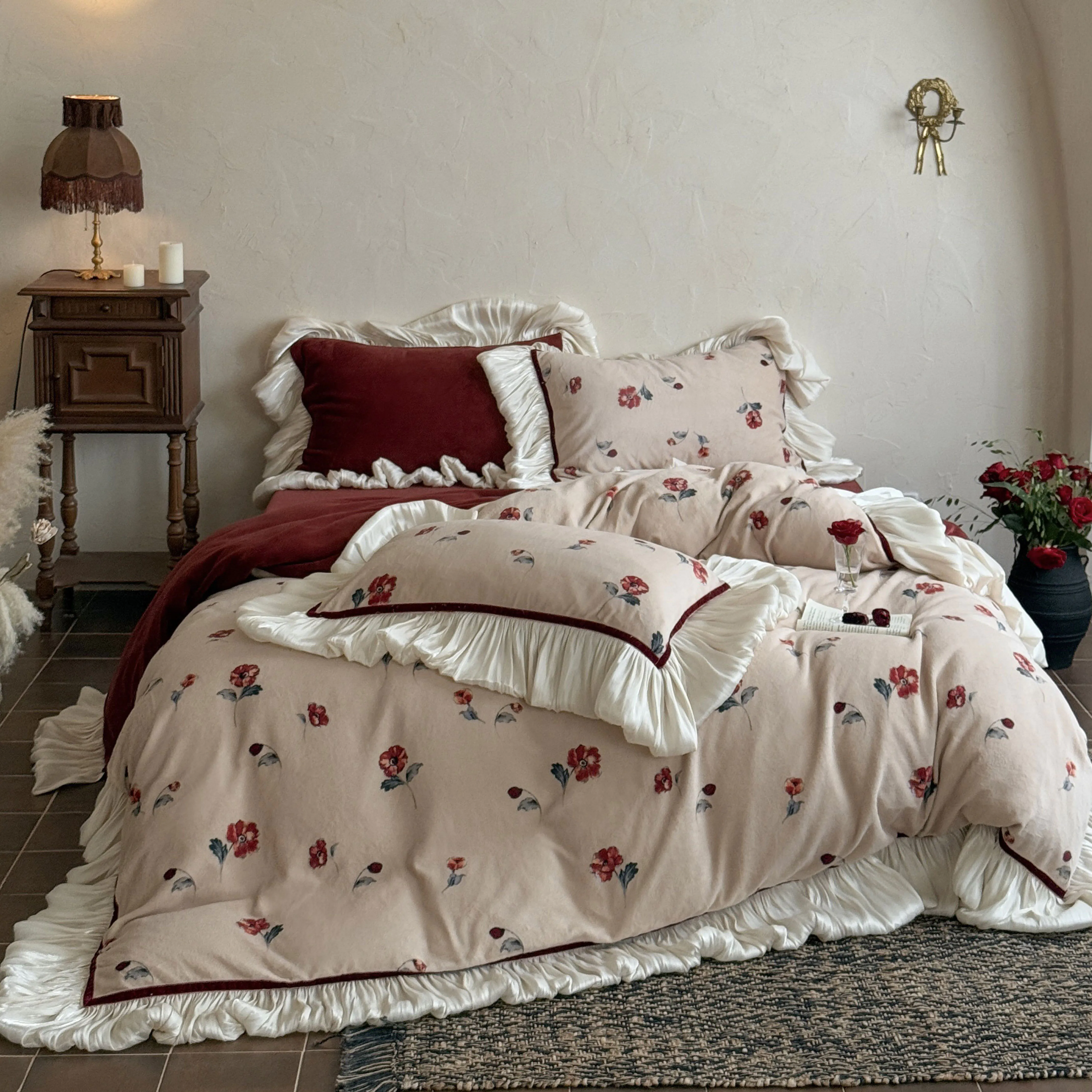 French Vintage Wine Red Small Floral Print Milk Velvet Fleece Bedding Set01