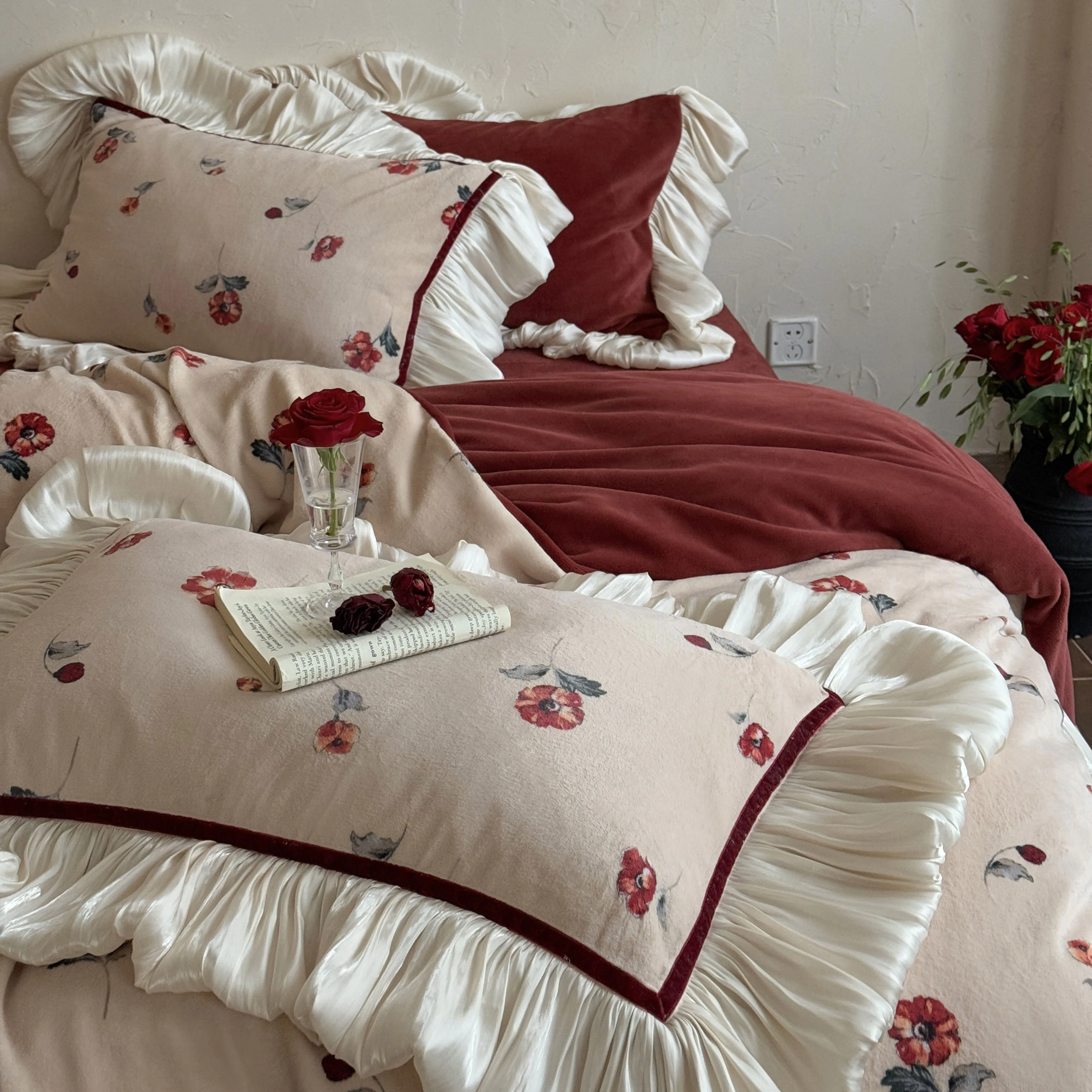French Vintage Wine Red Small Floral Print Milk Velvet Fleece Bedding Set11 French Vintage Wine Red Small Floral Print Milk Velvet Fleece Bedding Set11