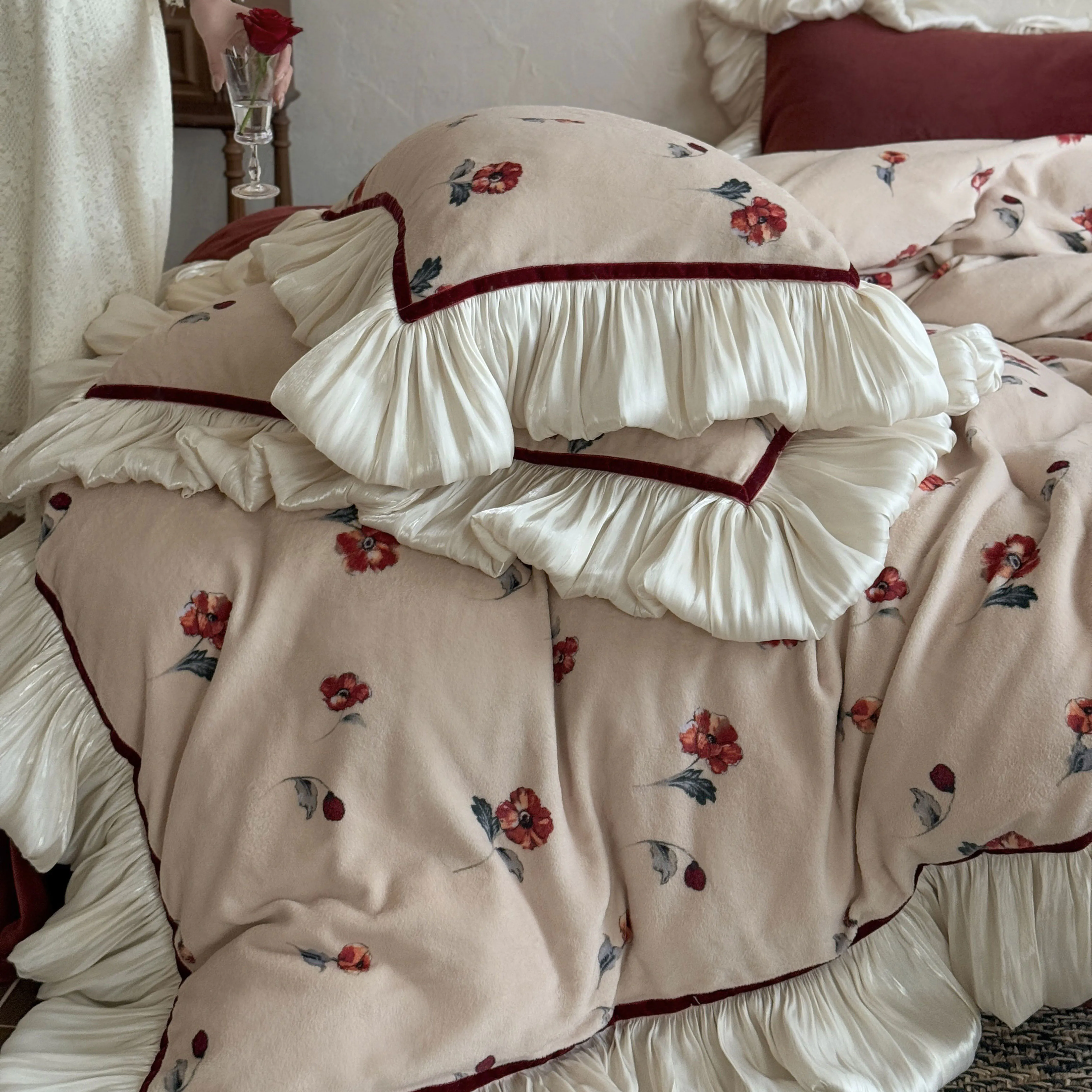 French Vintage Wine Red Small Floral Print Milk Velvet Fleece Bedding Set13 French Vintage Wine Red Small Floral Print Milk Velvet Fleece Bedding Set13