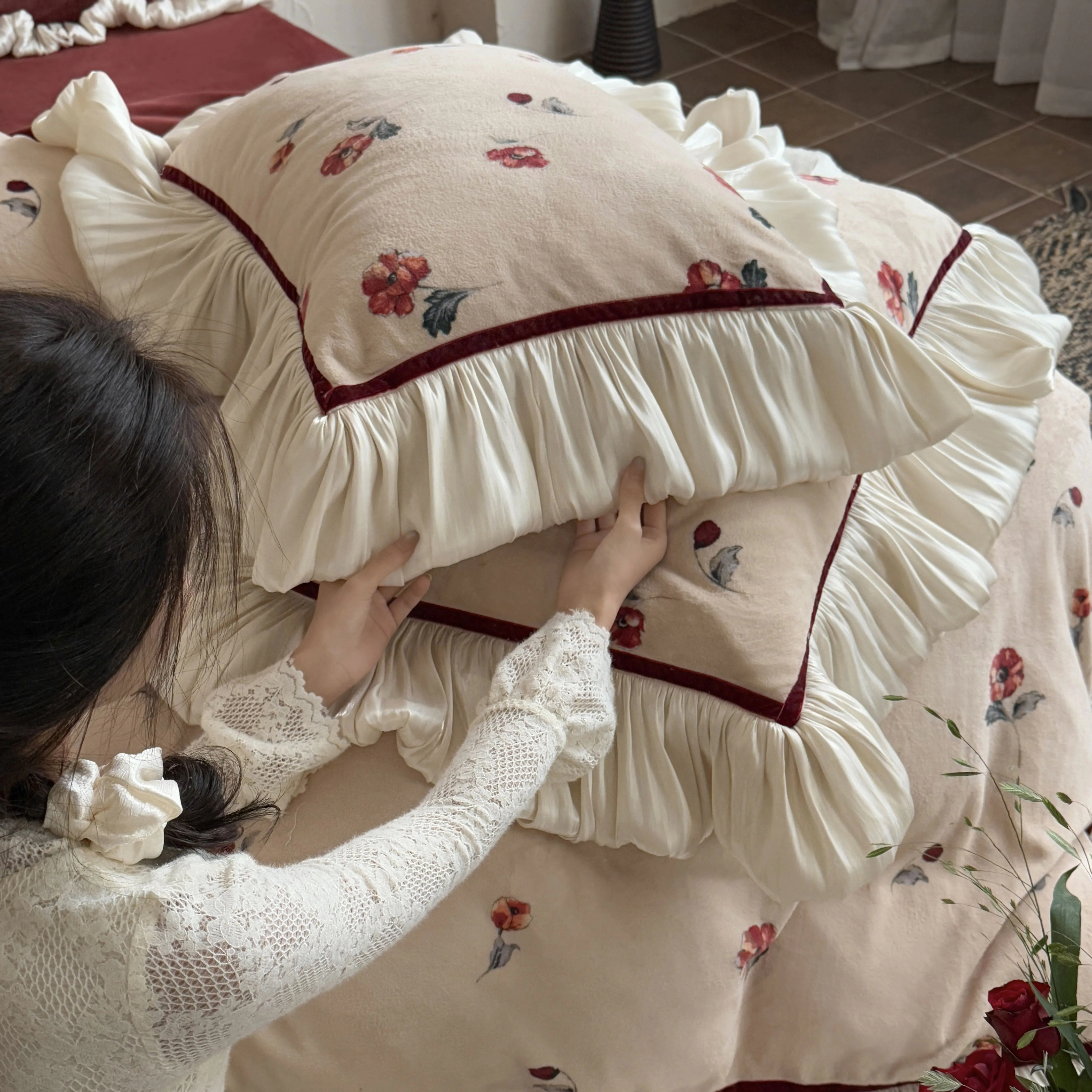 French Vintage Wine Red Small Floral Print Milk Velvet Fleece Bedding Set15 French Vintage Wine Red Small Floral Print Milk Velvet Fleece Bedding Set15