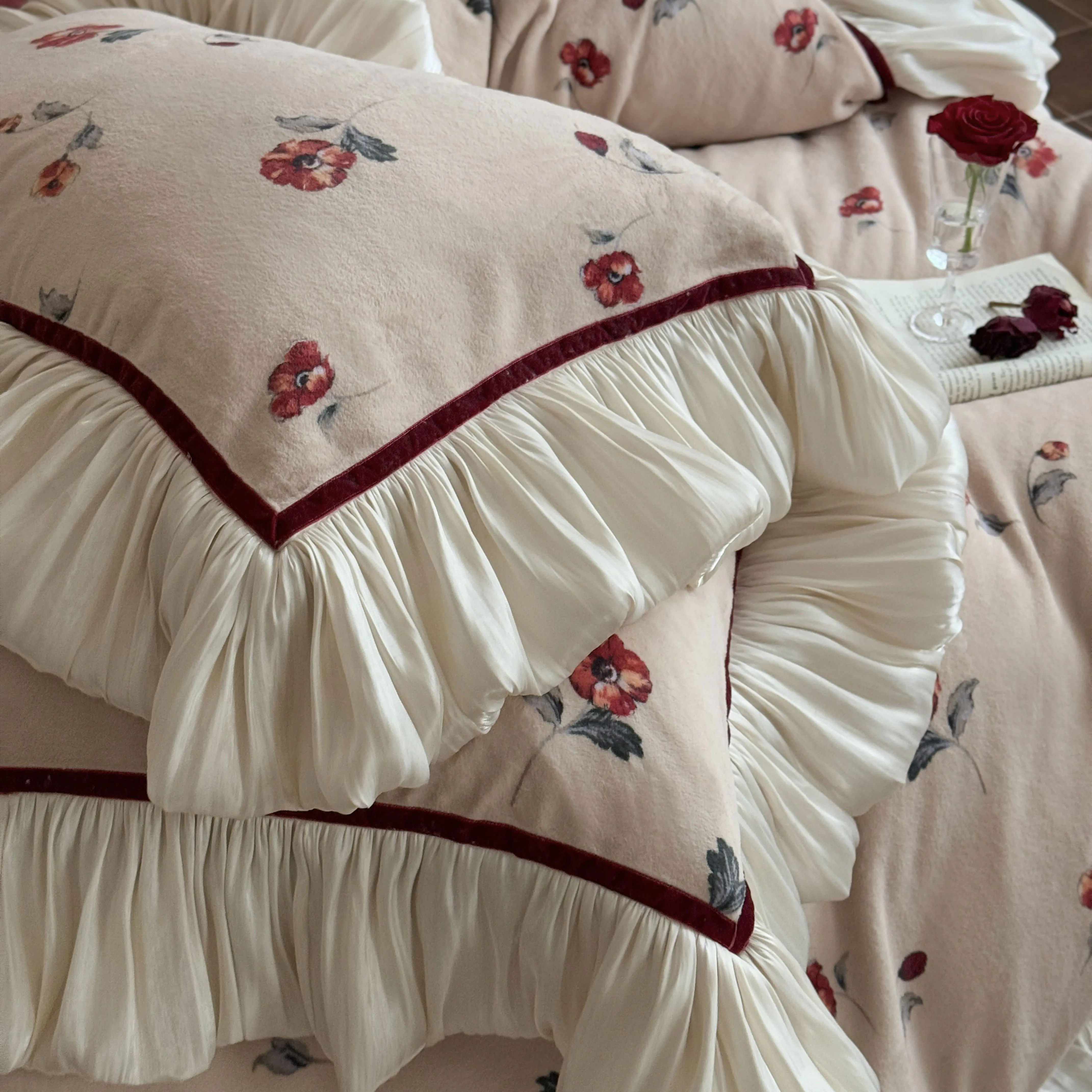 French Vintage Wine Red Small Floral Print Milk Velvet Fleece Bedding Set16 French Vintage Wine Red Small Floral Print Milk Velvet Fleece Bedding Set16