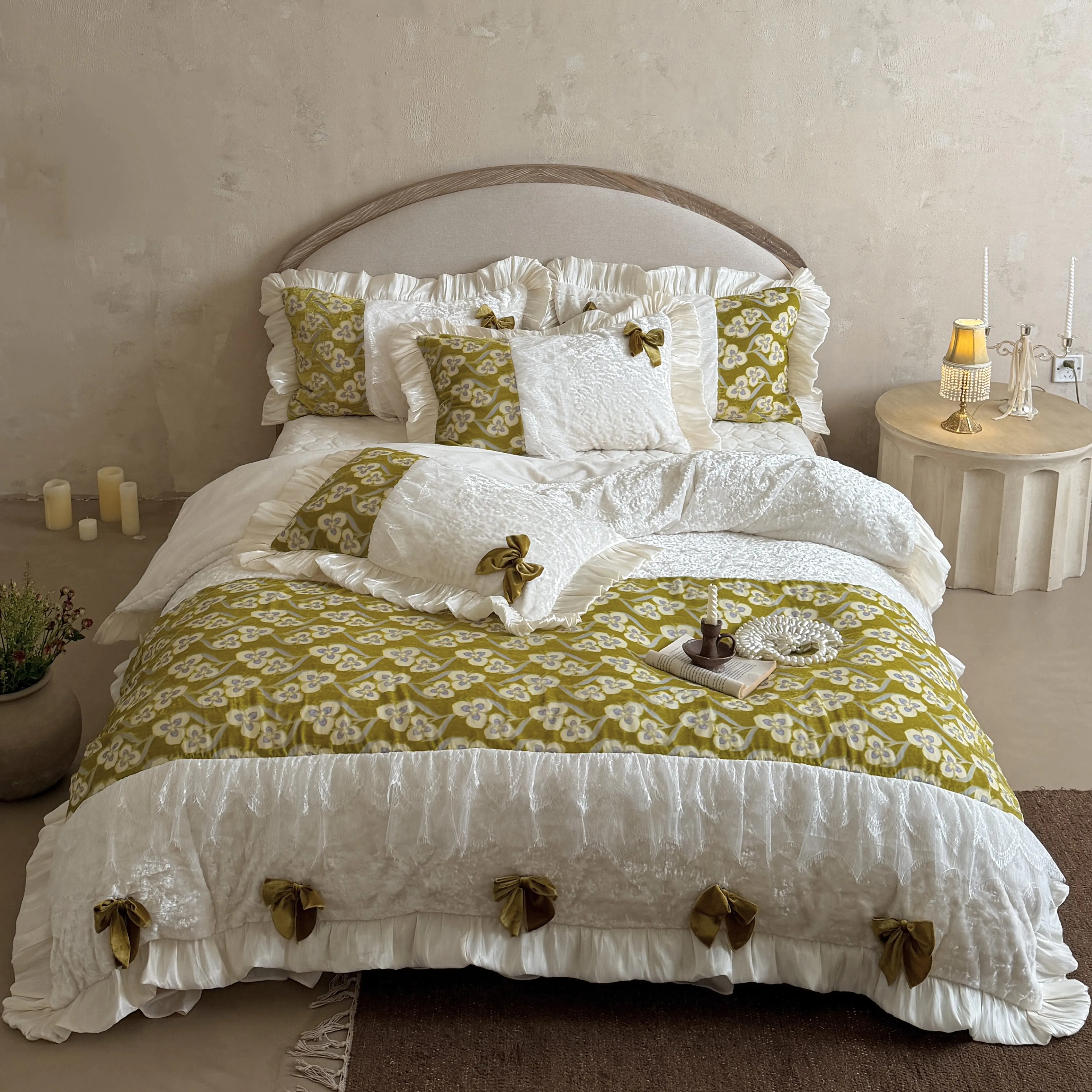 Olive Green Floral 380g Crushed Velvet Milk Fleece Bedding Set with Bowknot01
