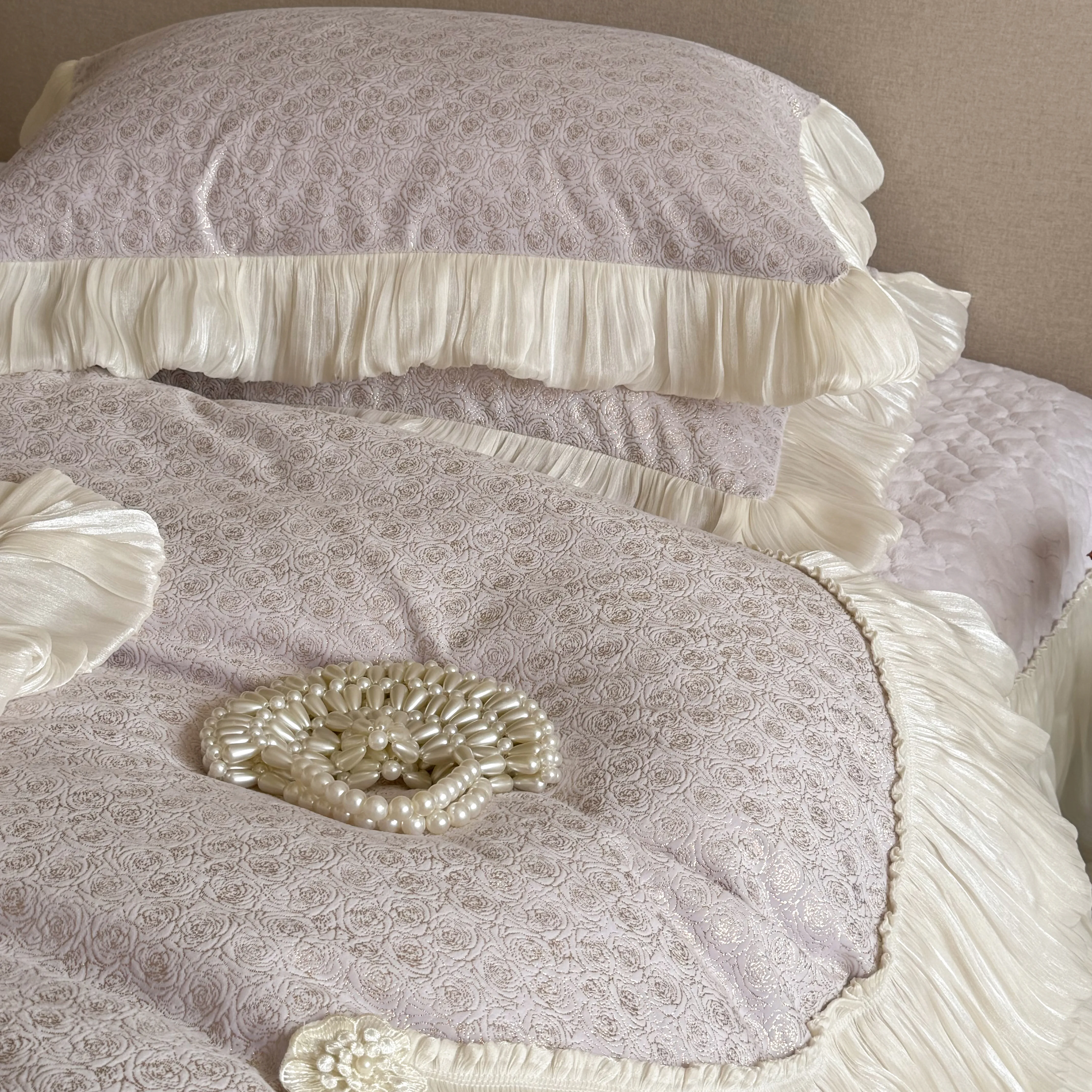 Princess Soft 260g Matte Milk Velvet Gold Foil Jacquard Duvet Cover Set06 Princess Soft 260g Matte Milk Velvet Gold Foil Jacquard Duvet Cover Set06